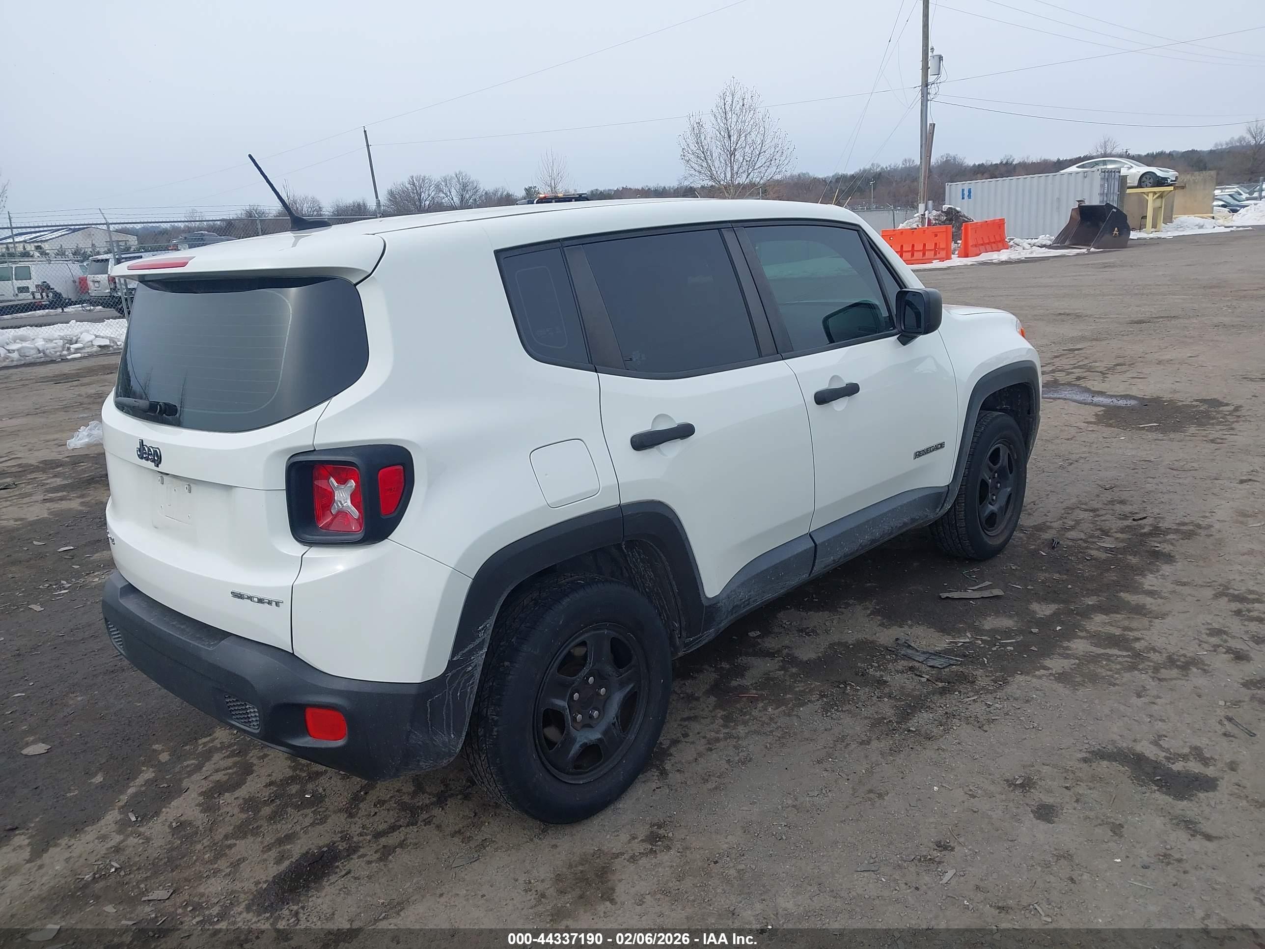 JEEP RENEGADE image 4