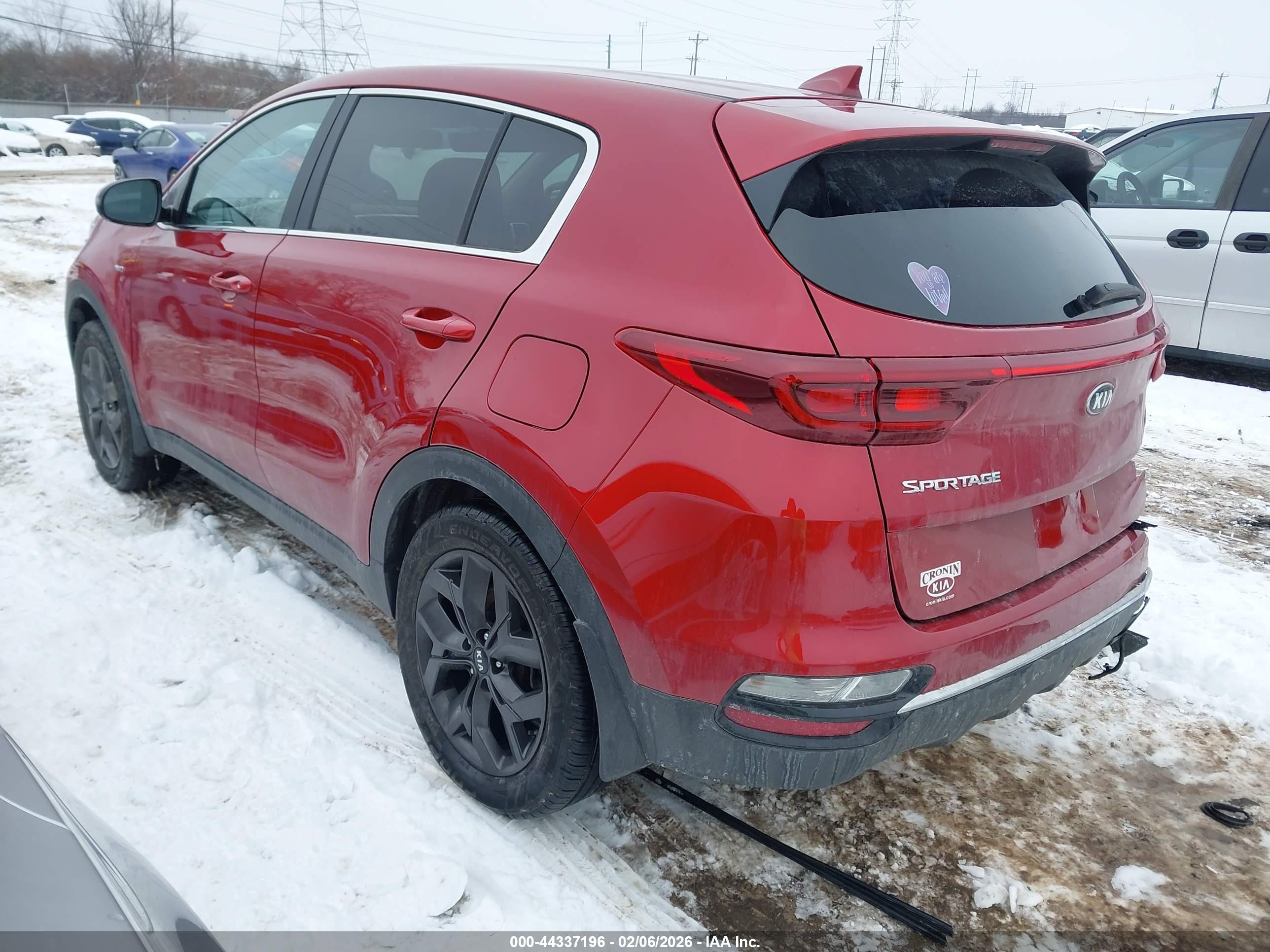 KIA SPORTAGE image 3