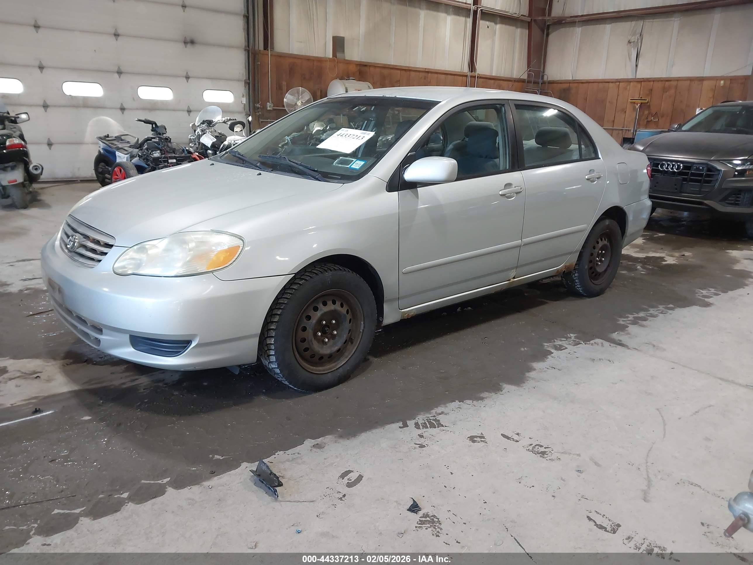 TOYOTA COROLLA image 2
