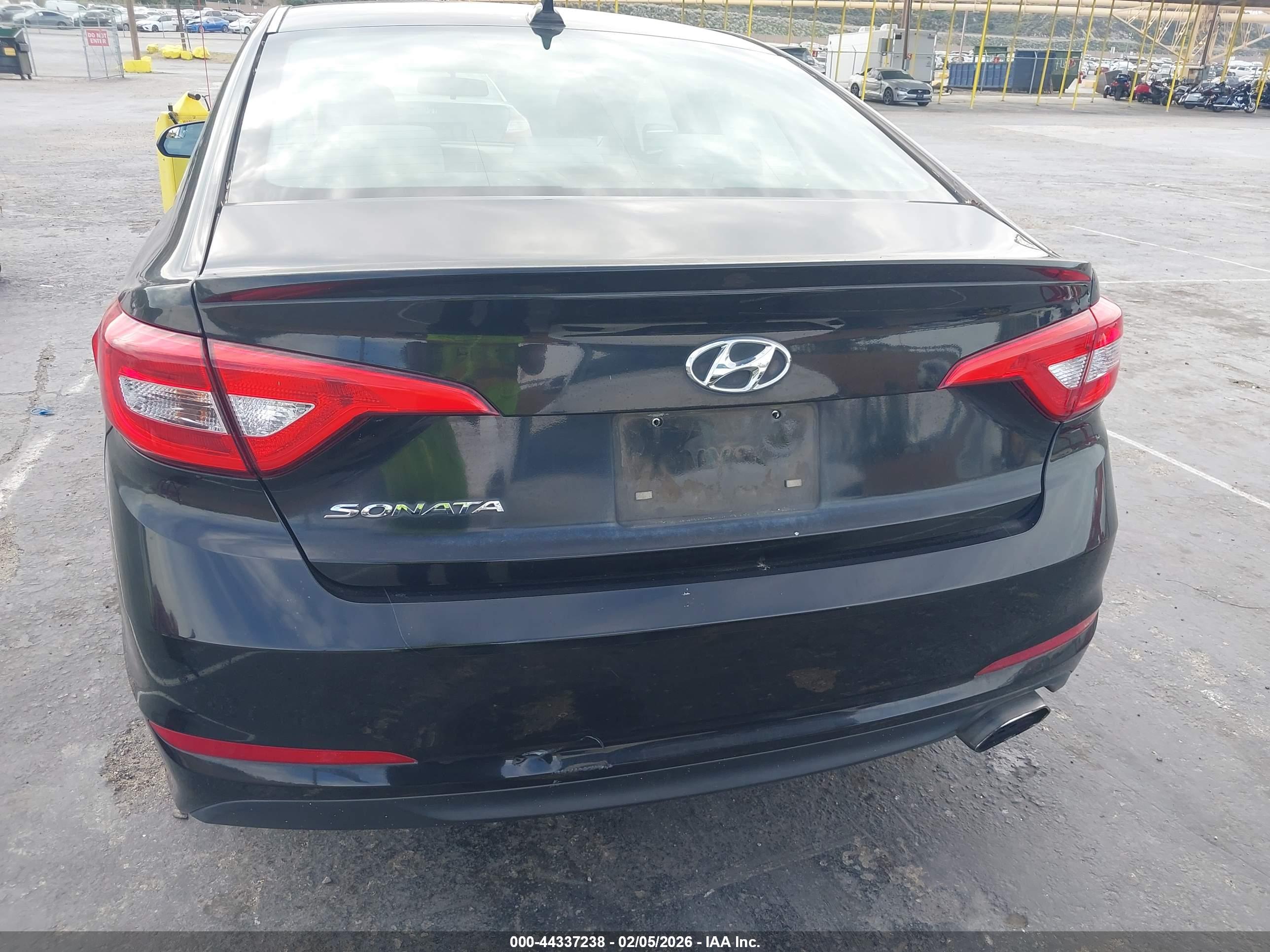 HYUNDAI SONATA image 6
