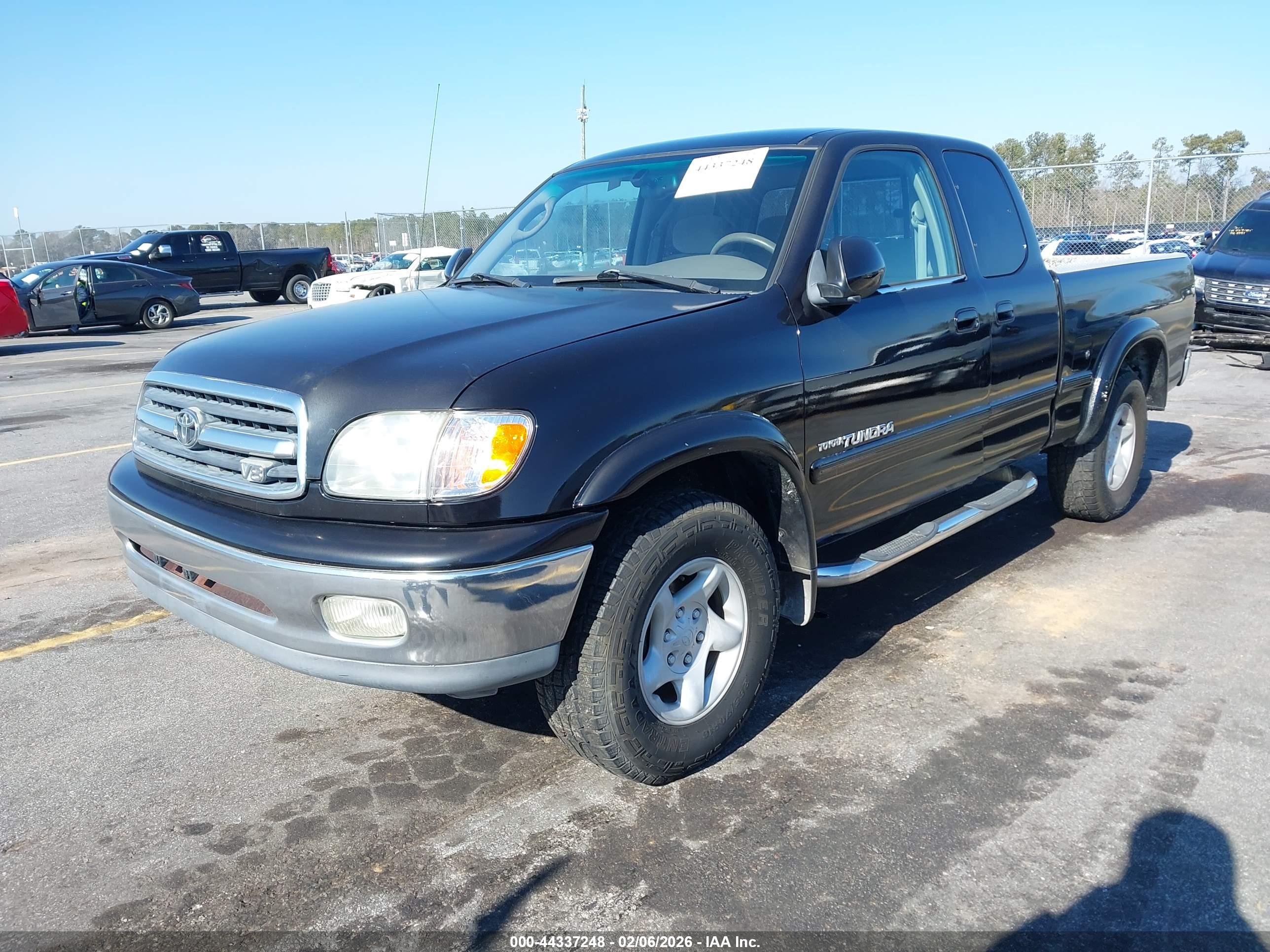 TOYOTA TUNDRA image 2