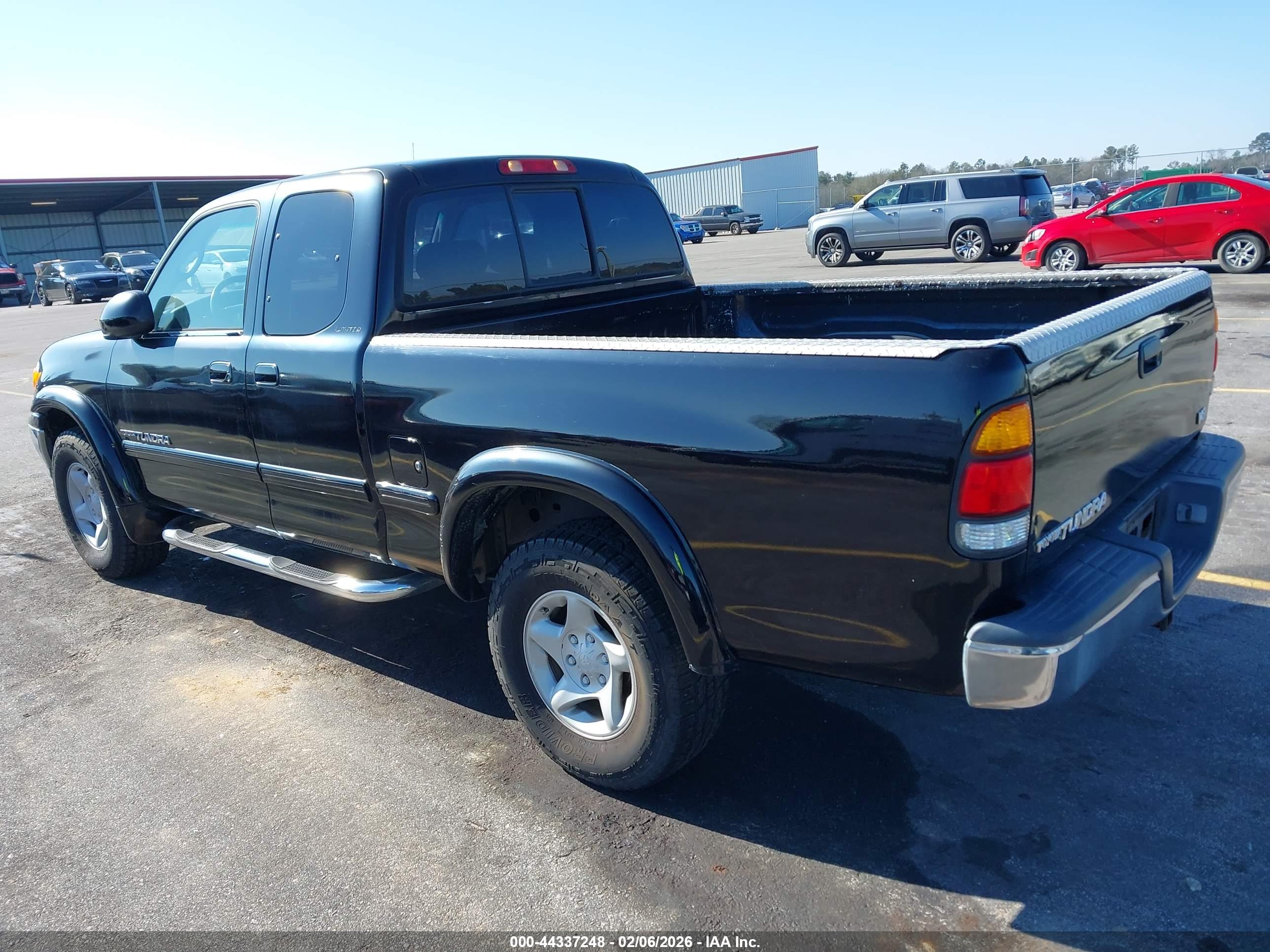 TOYOTA TUNDRA image 3