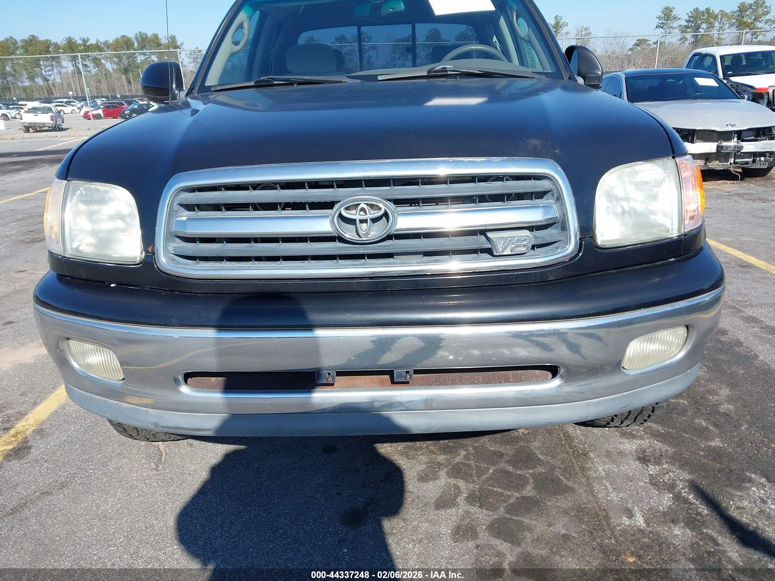 TOYOTA TUNDRA image 6