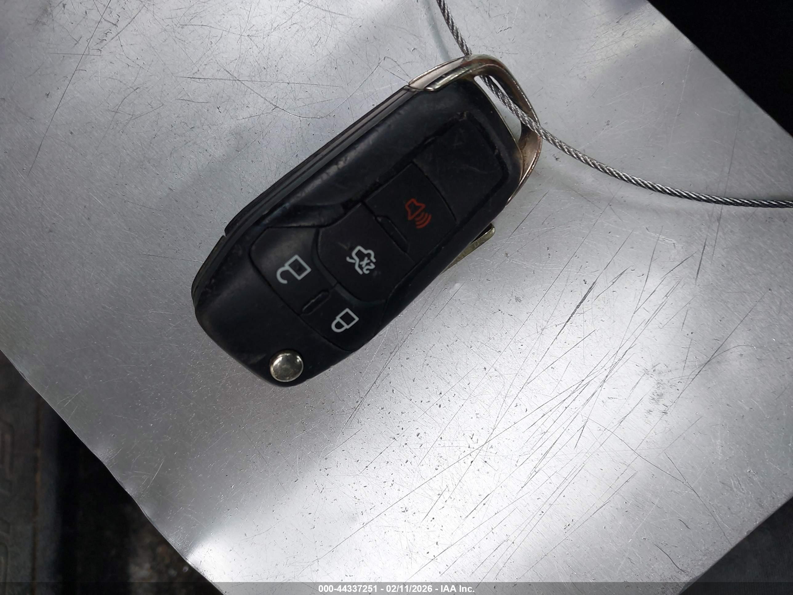 FORD FUSION image 11