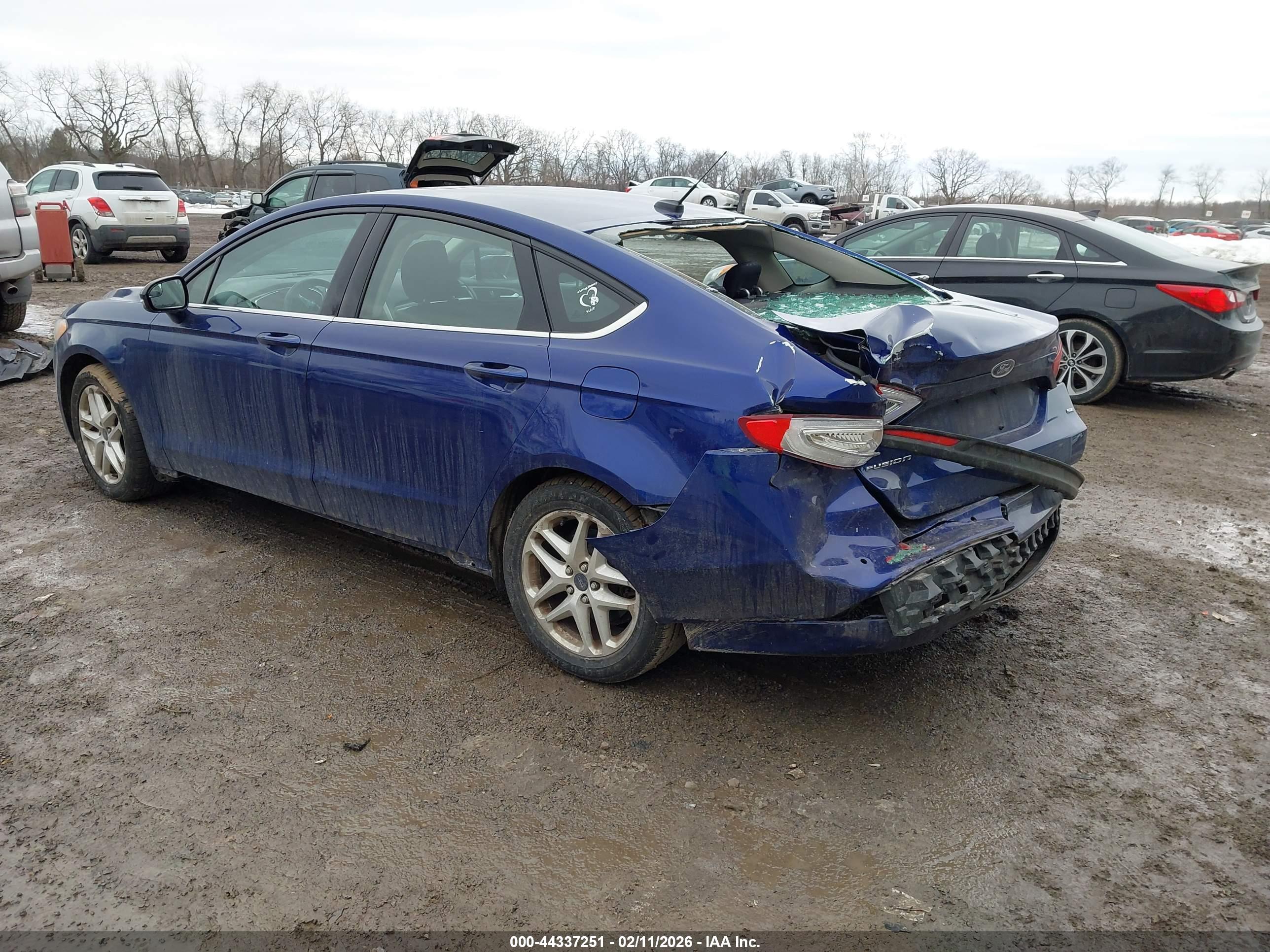 FORD FUSION image 3