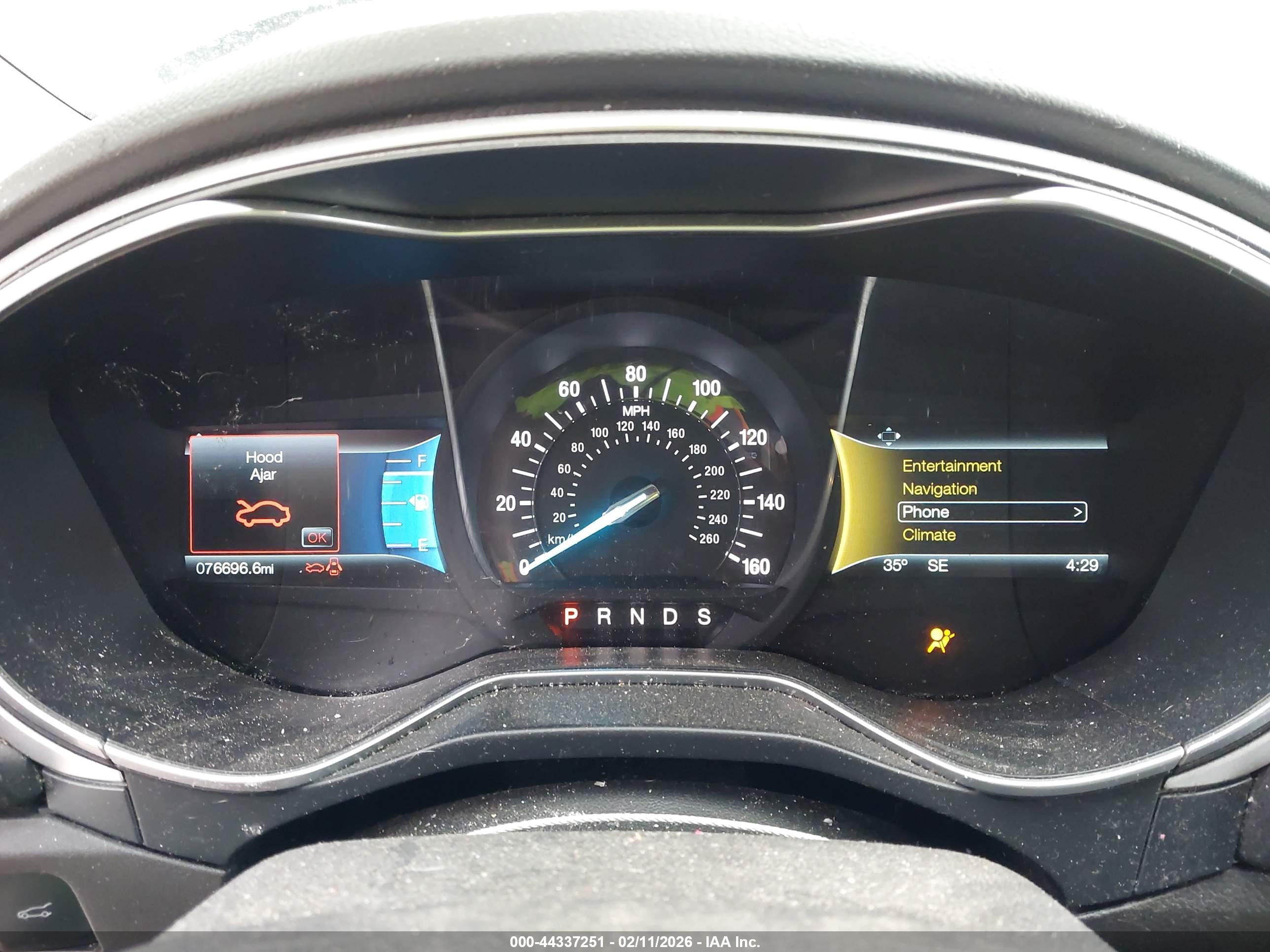 FORD FUSION image 7