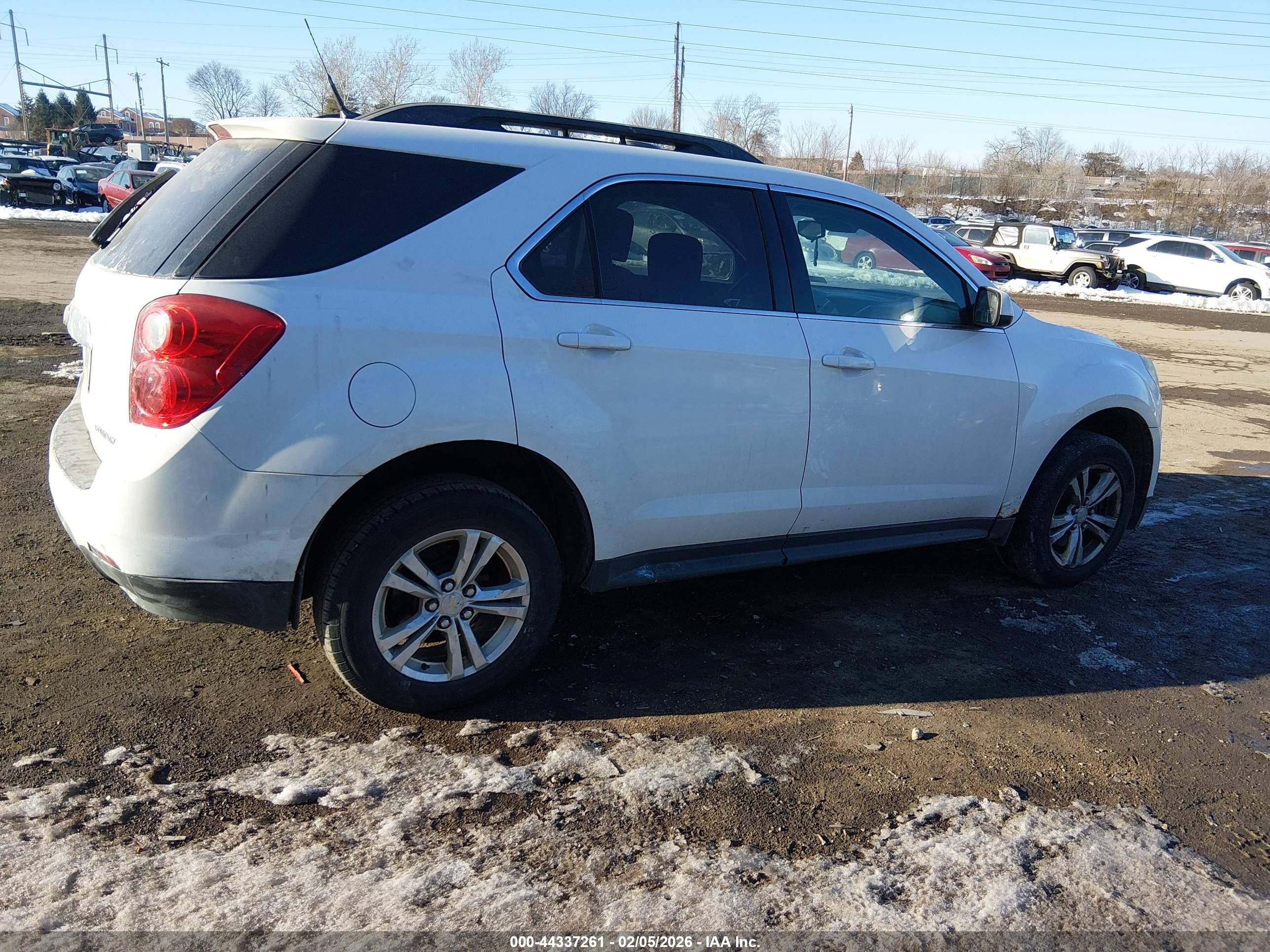 CHEVROLET EQUINOX image 4