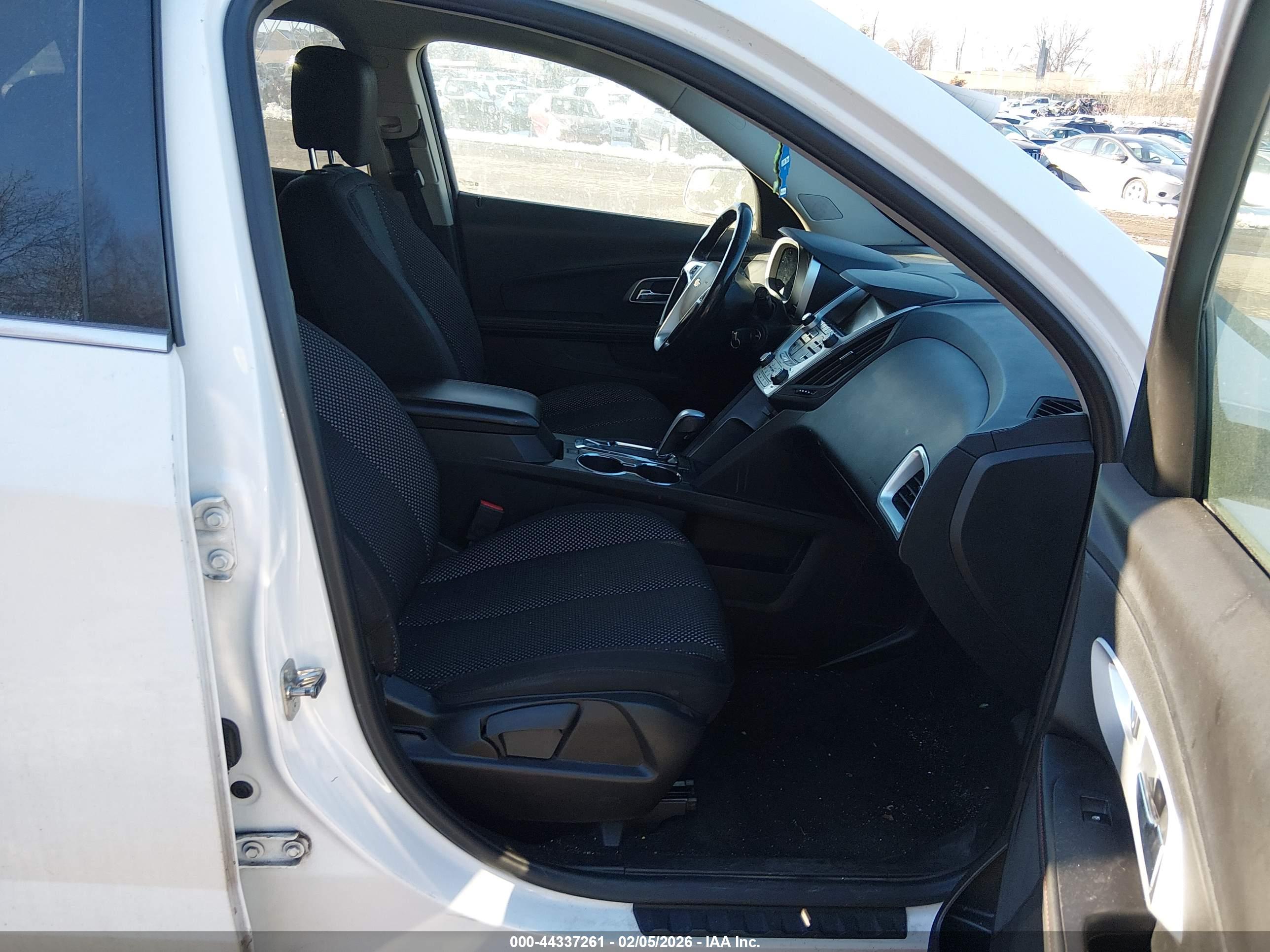 CHEVROLET EQUINOX image 5
