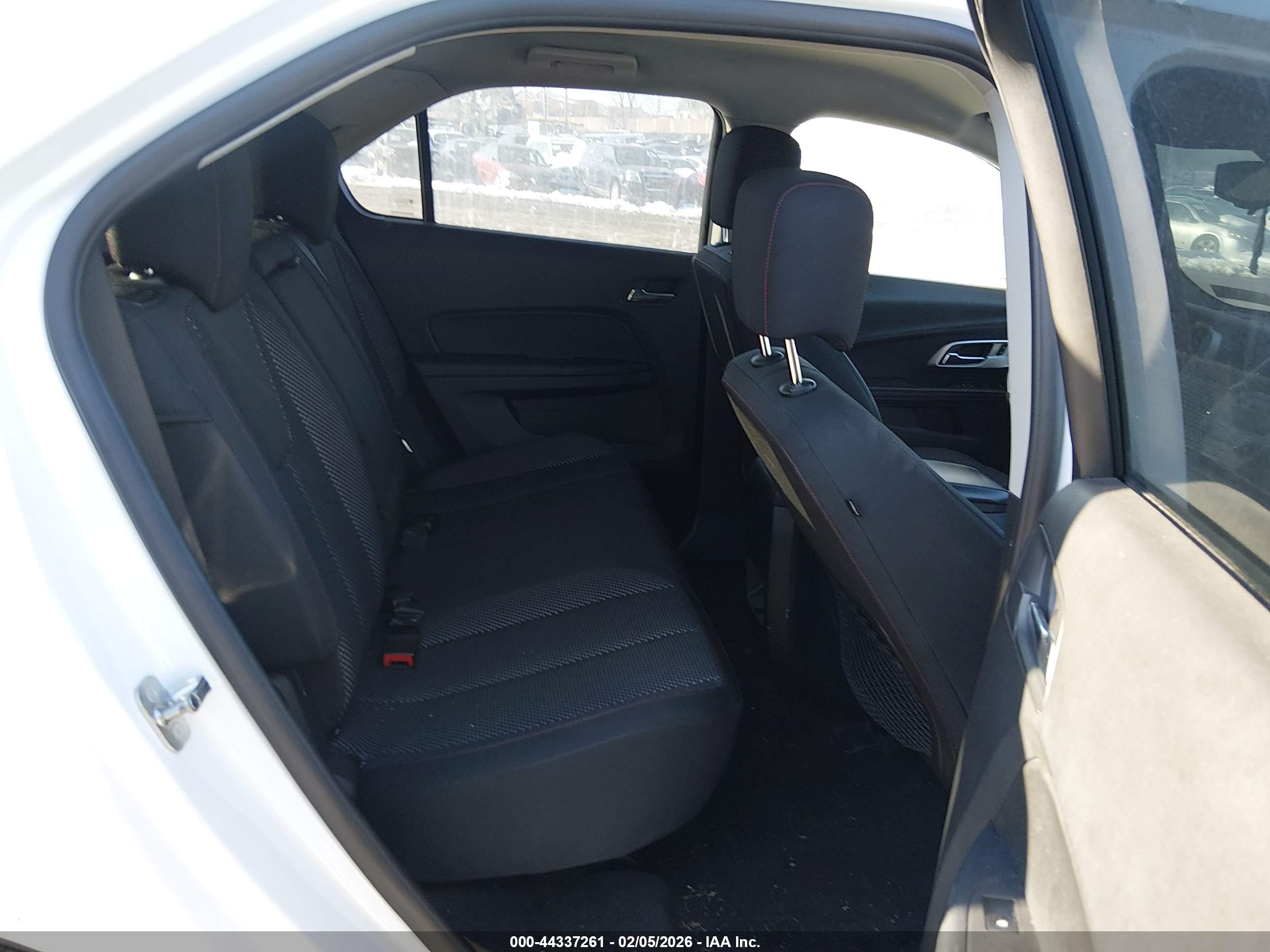 CHEVROLET EQUINOX image 8