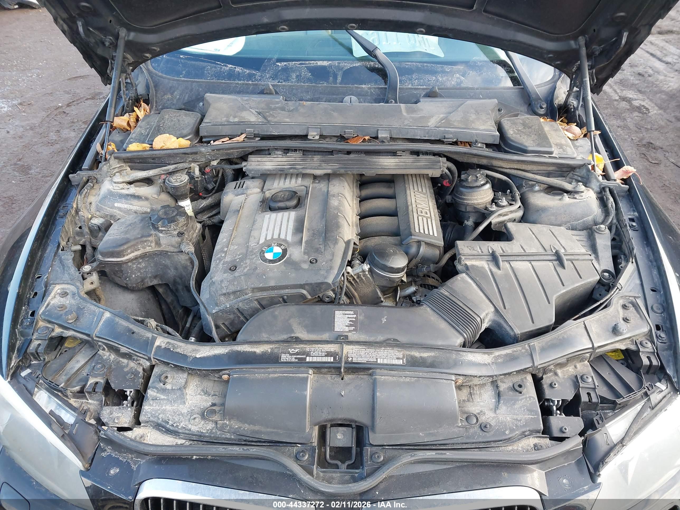 BMW 328I image 10