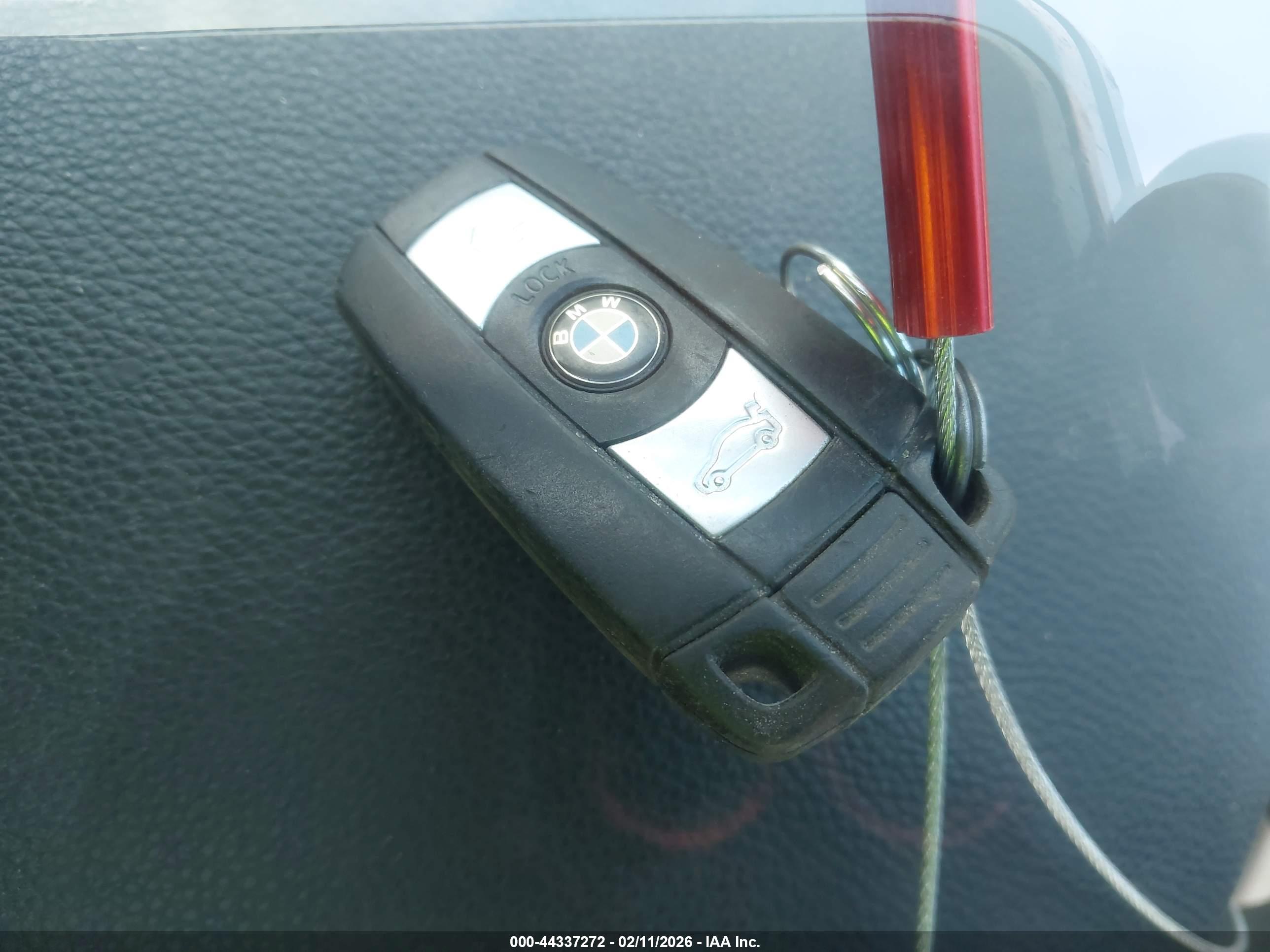 BMW 328I image 11