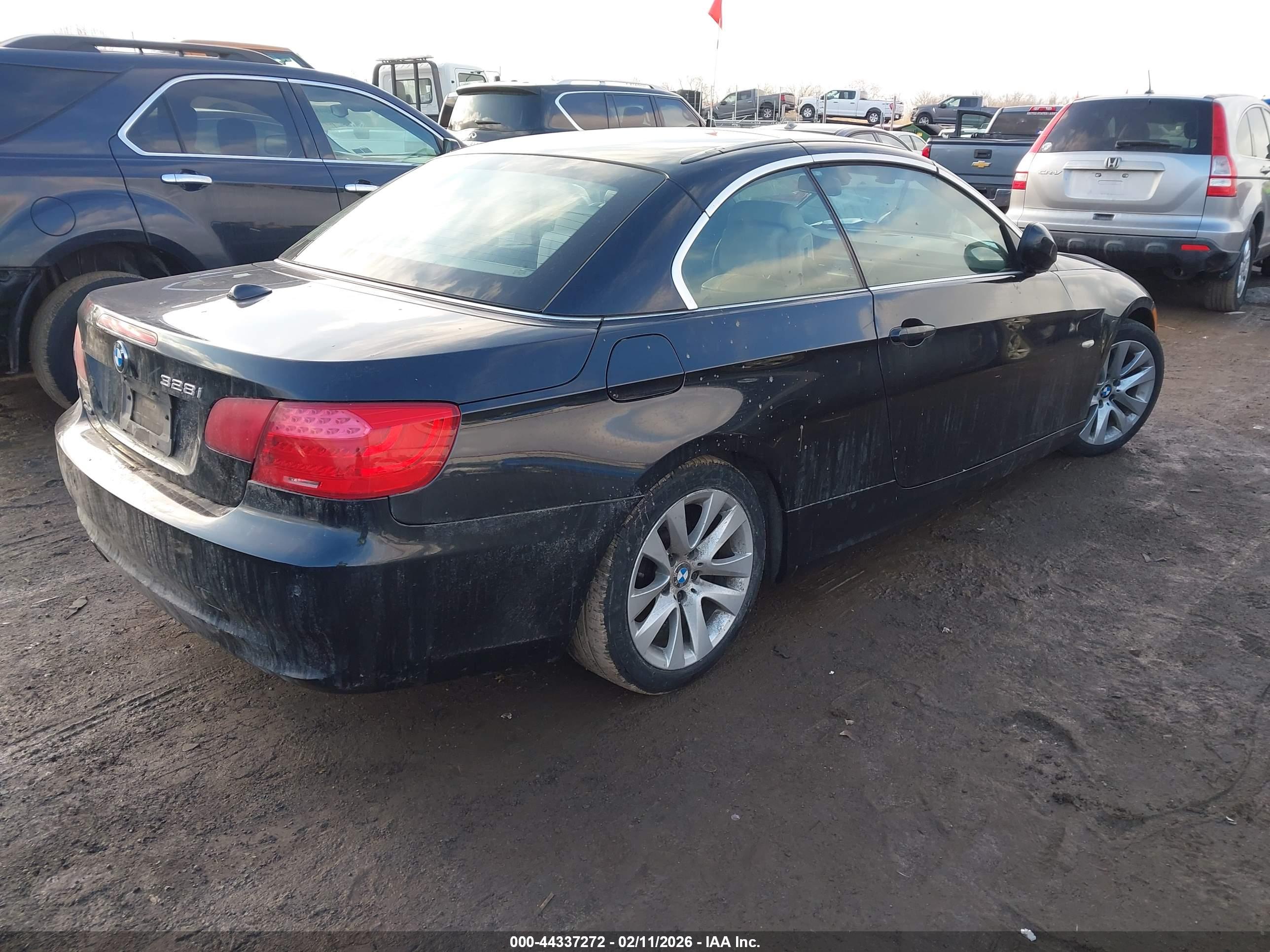 BMW 328I image 4