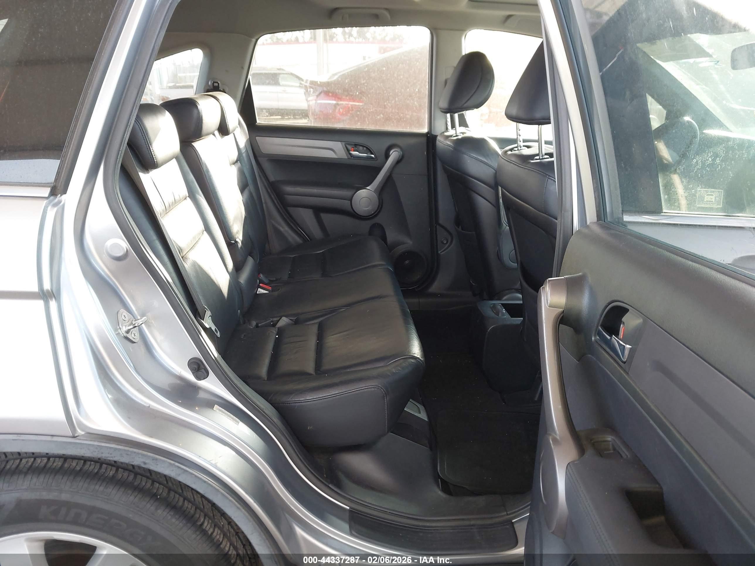HONDA CR-V image 8