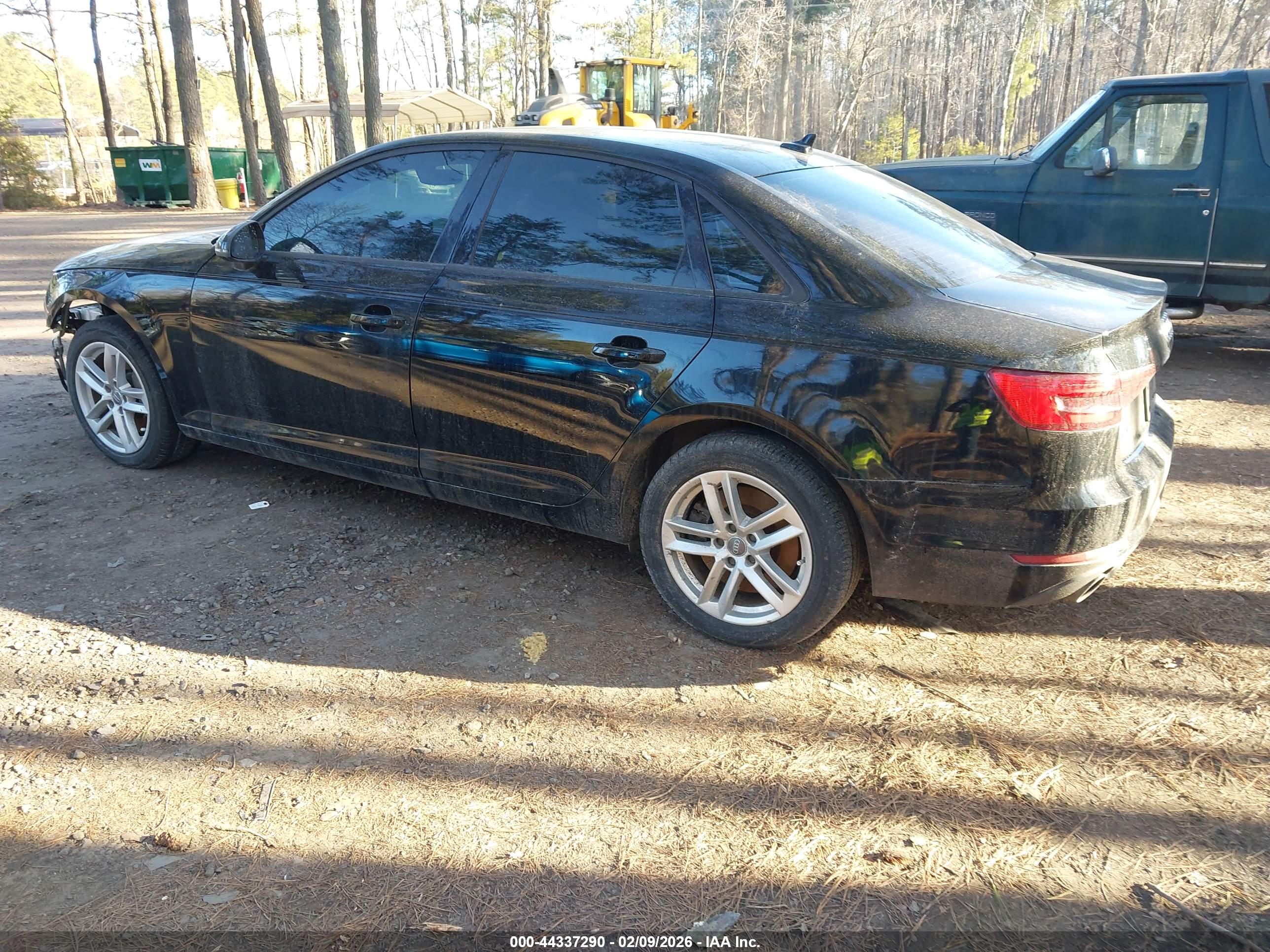 AUDI A4 image 3