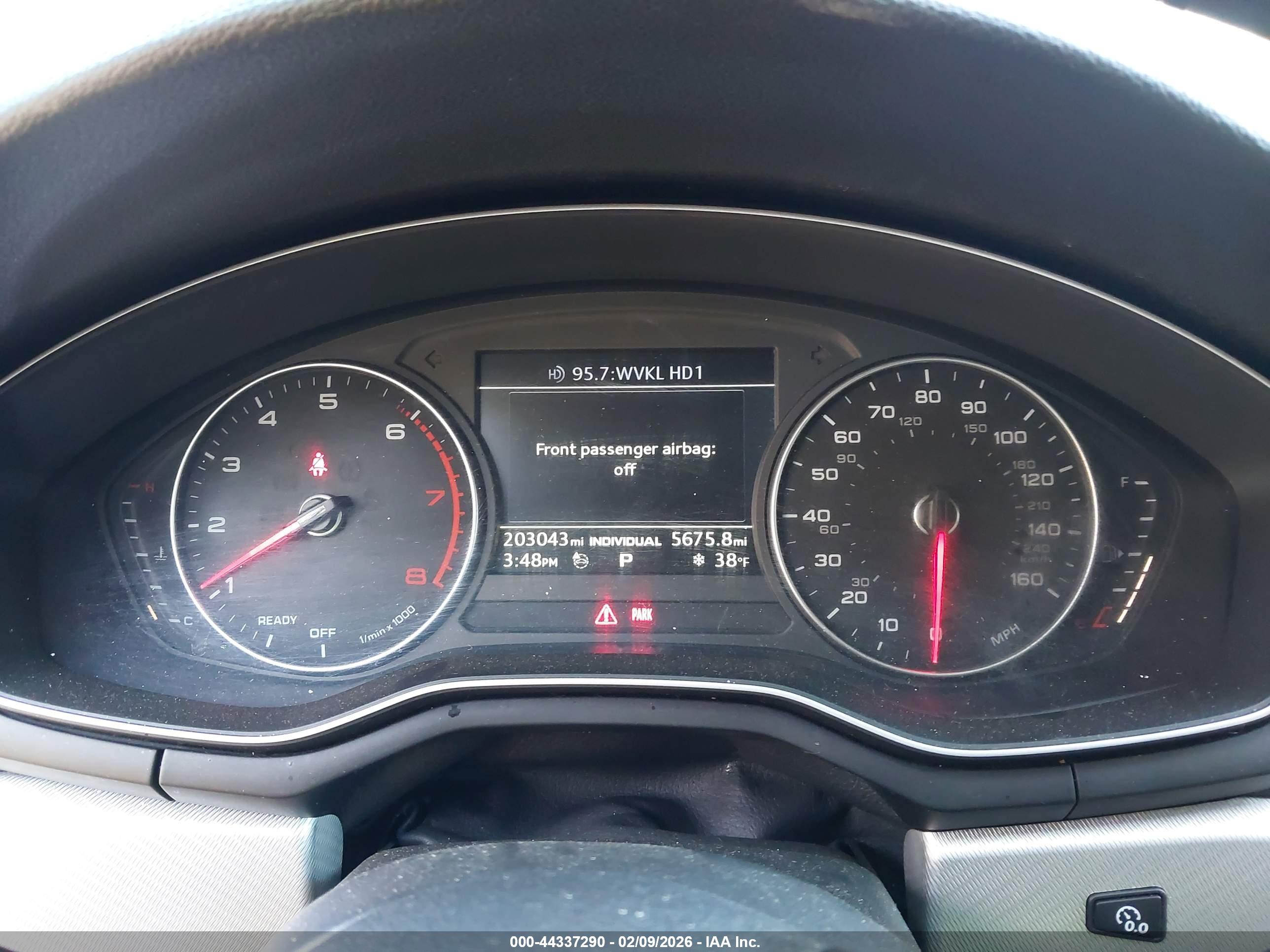 AUDI A4 image 7