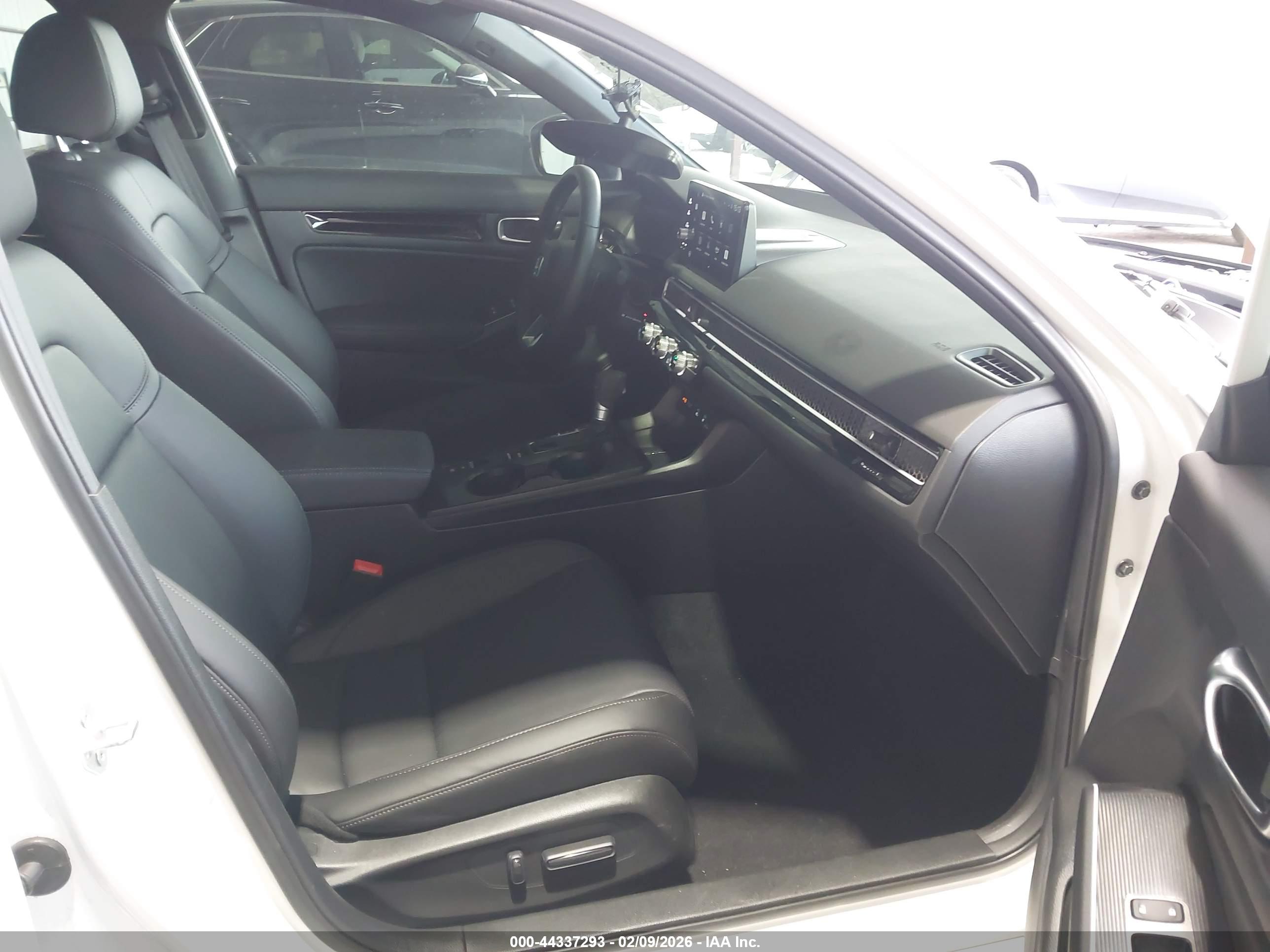 HONDA CIVIC image 5
