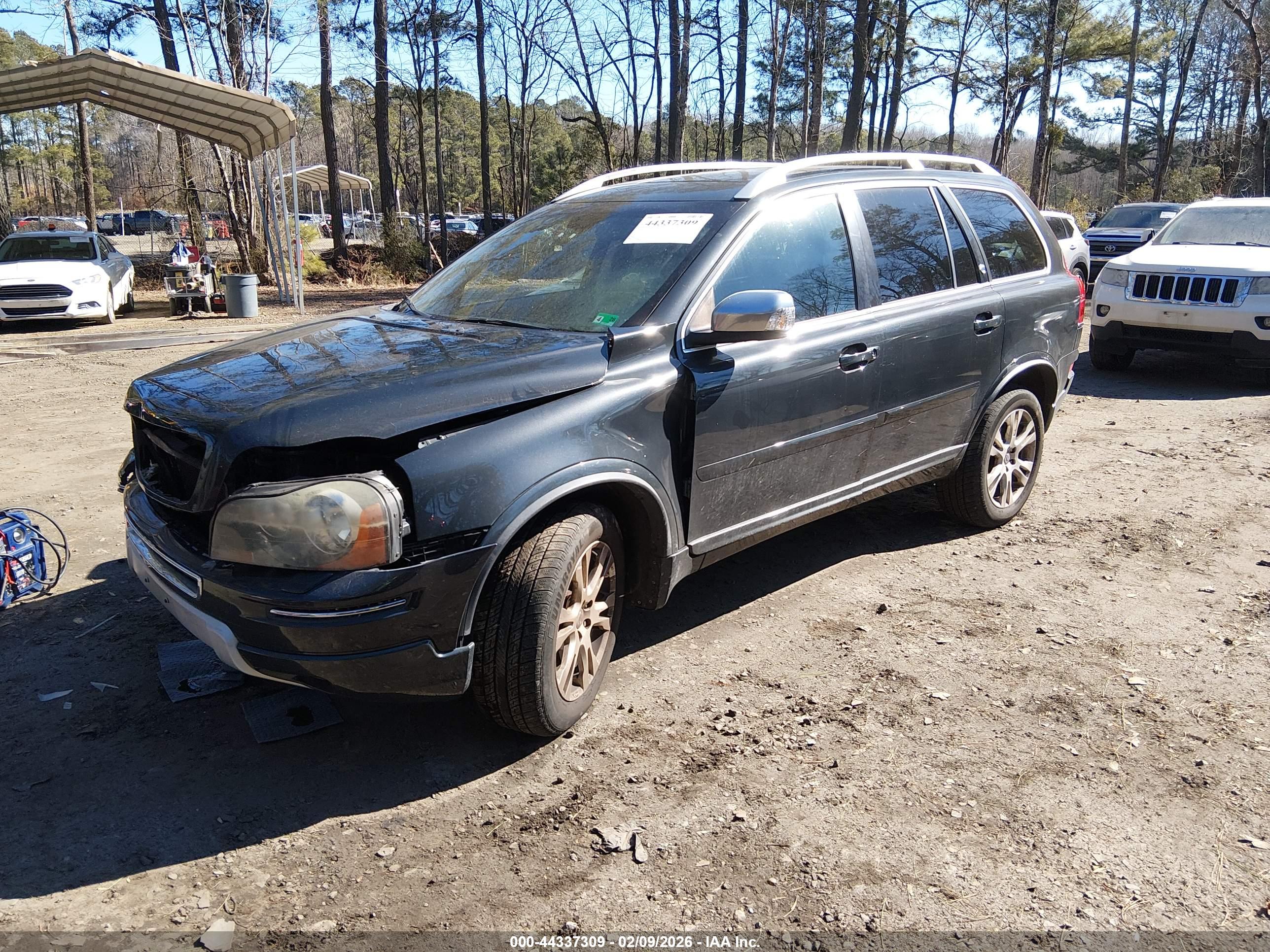 VOLVO XC90 image 2