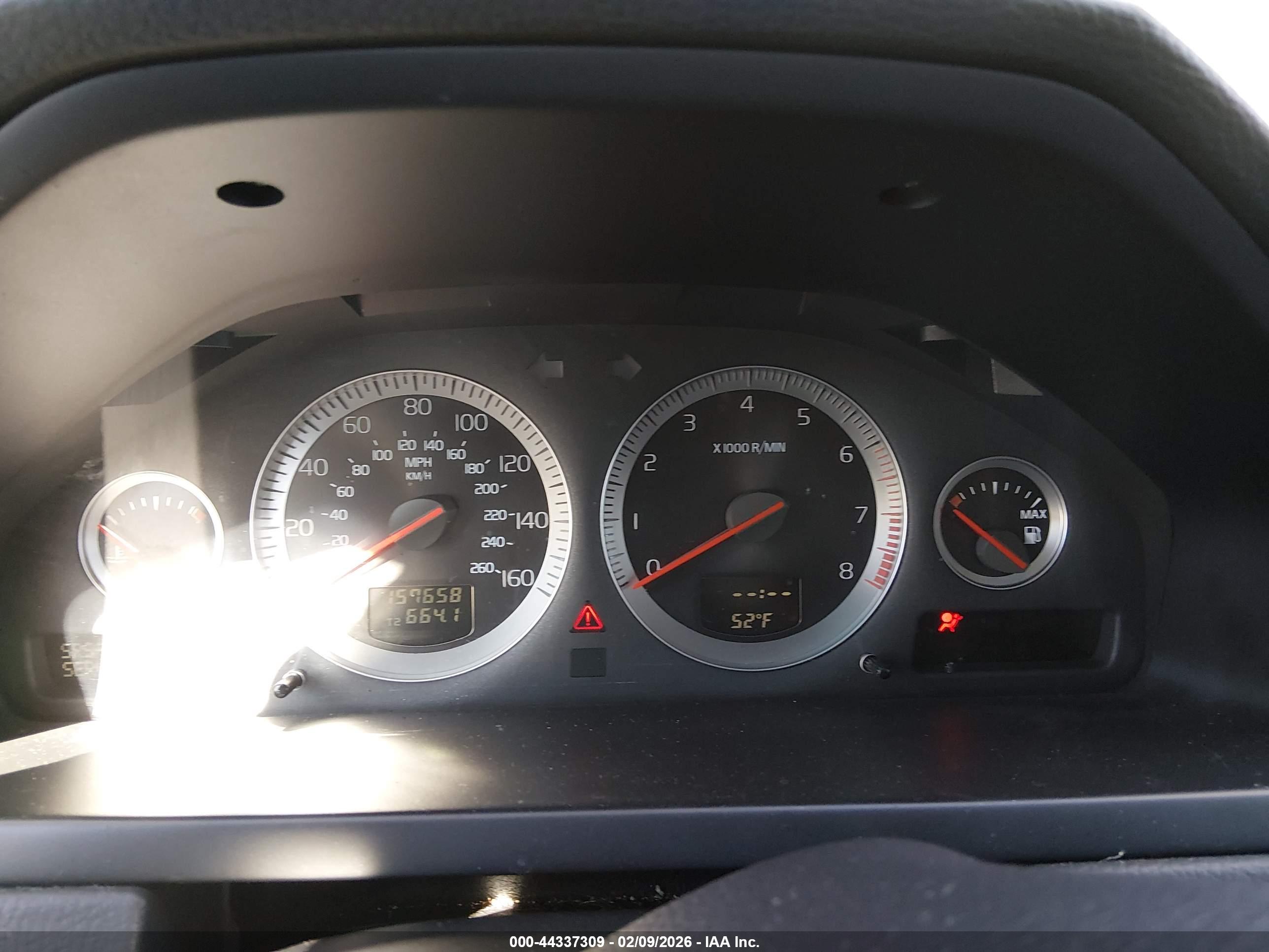VOLVO XC90 image 7