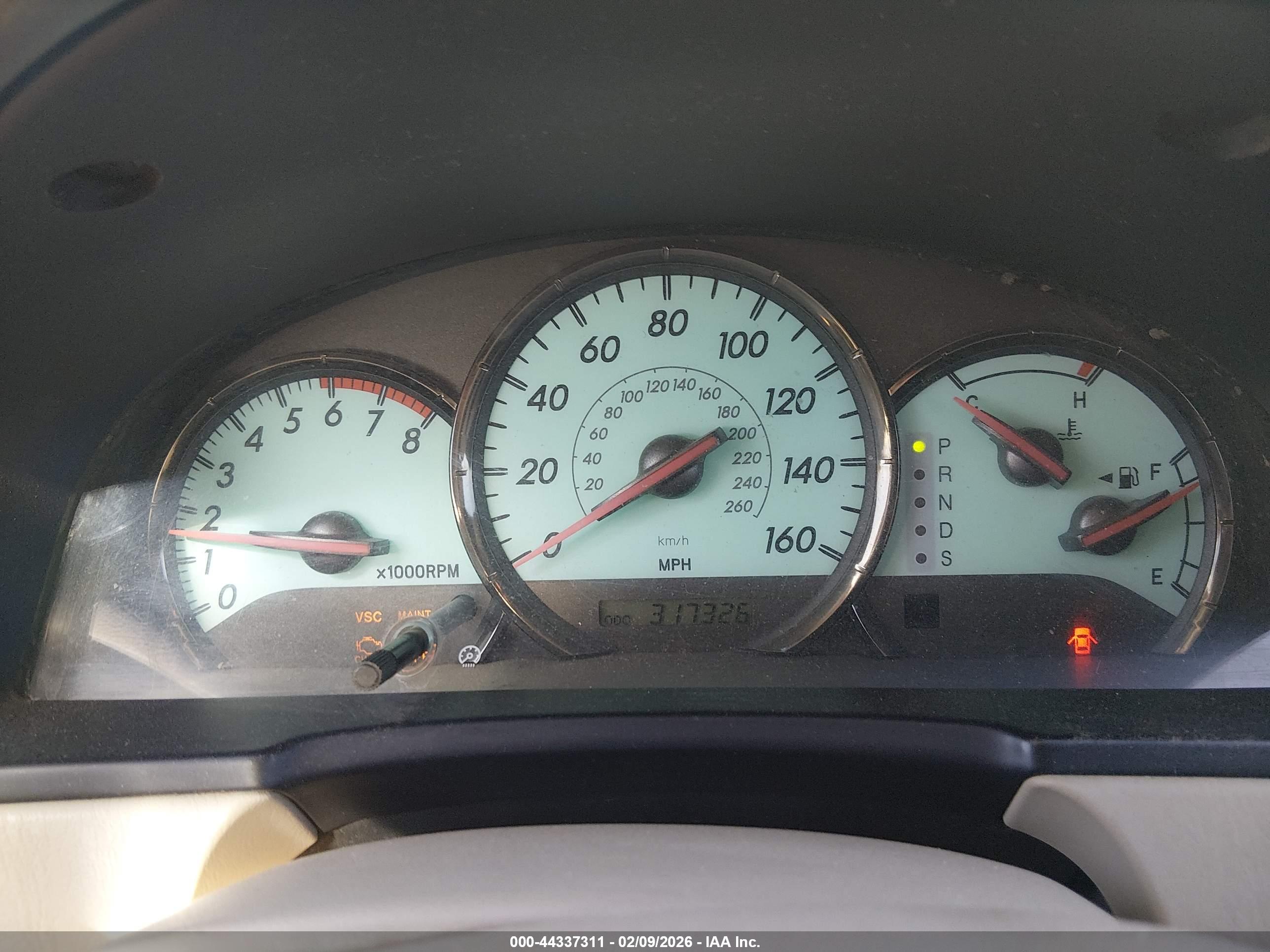 TOYOTA CAMRY image 7