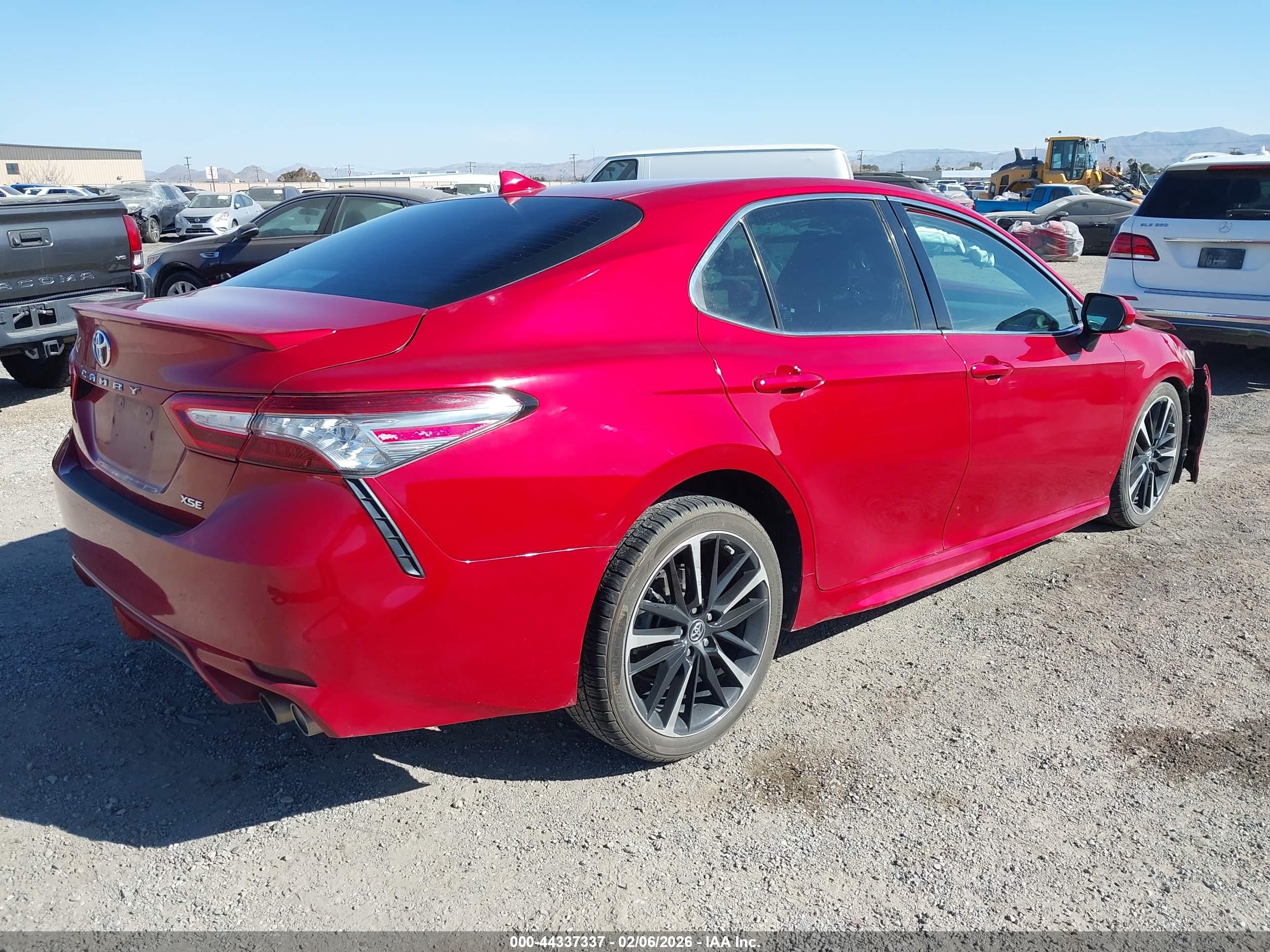 TOYOTA CAMRY image 4