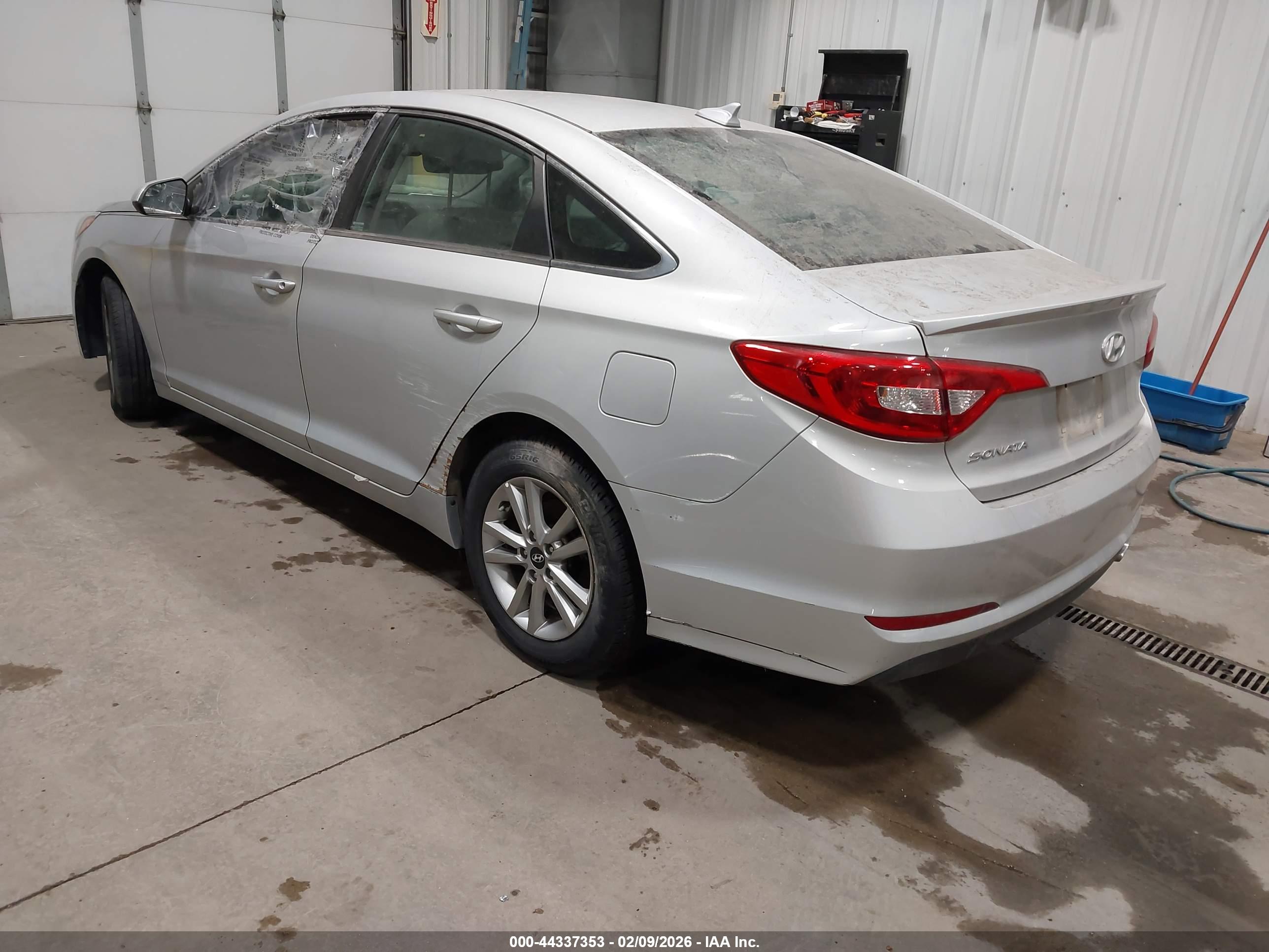HYUNDAI SONATA image 3