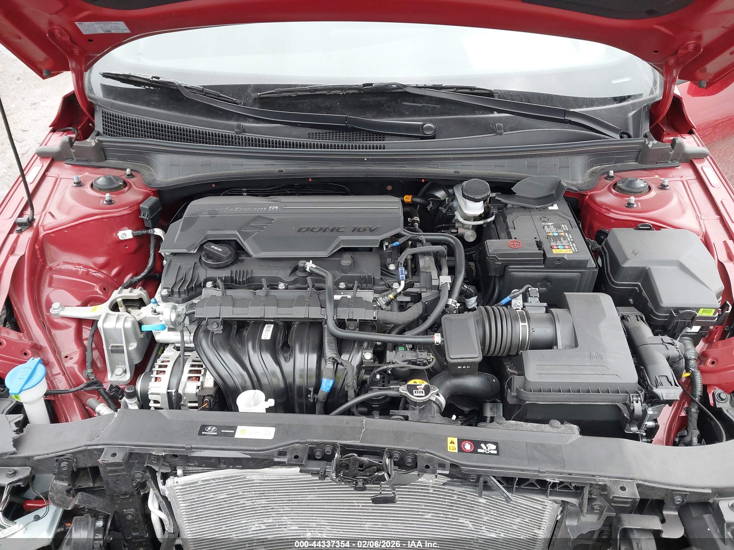 HYUNDAI ELANTRA image 10