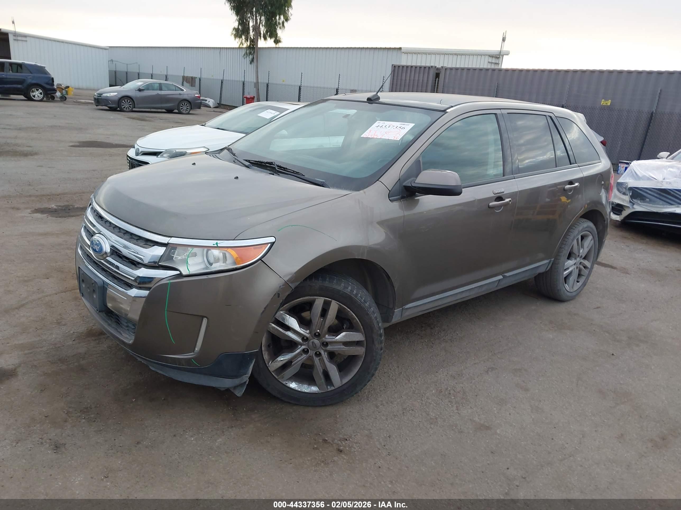 FORD EDGE image 2