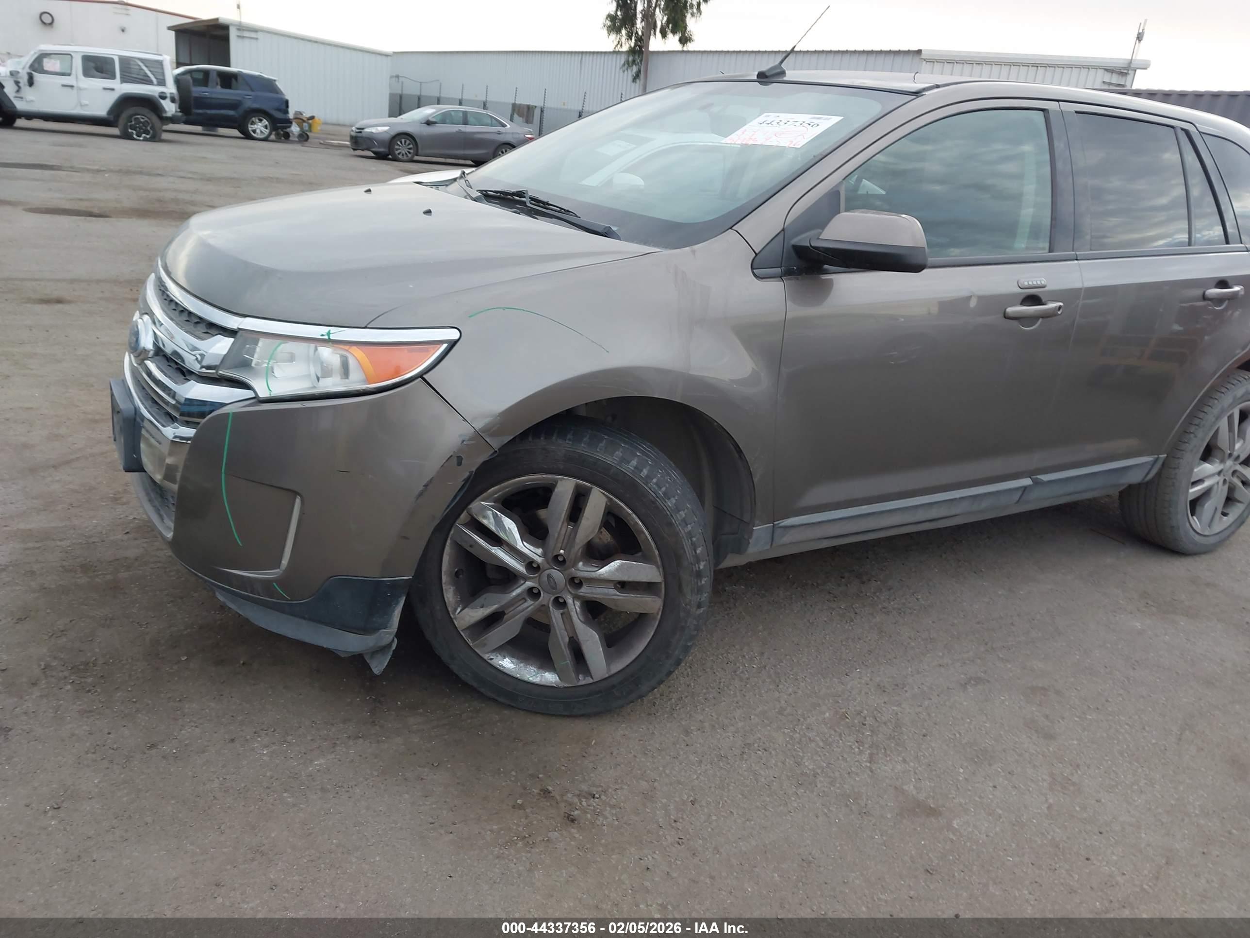 FORD EDGE image 6