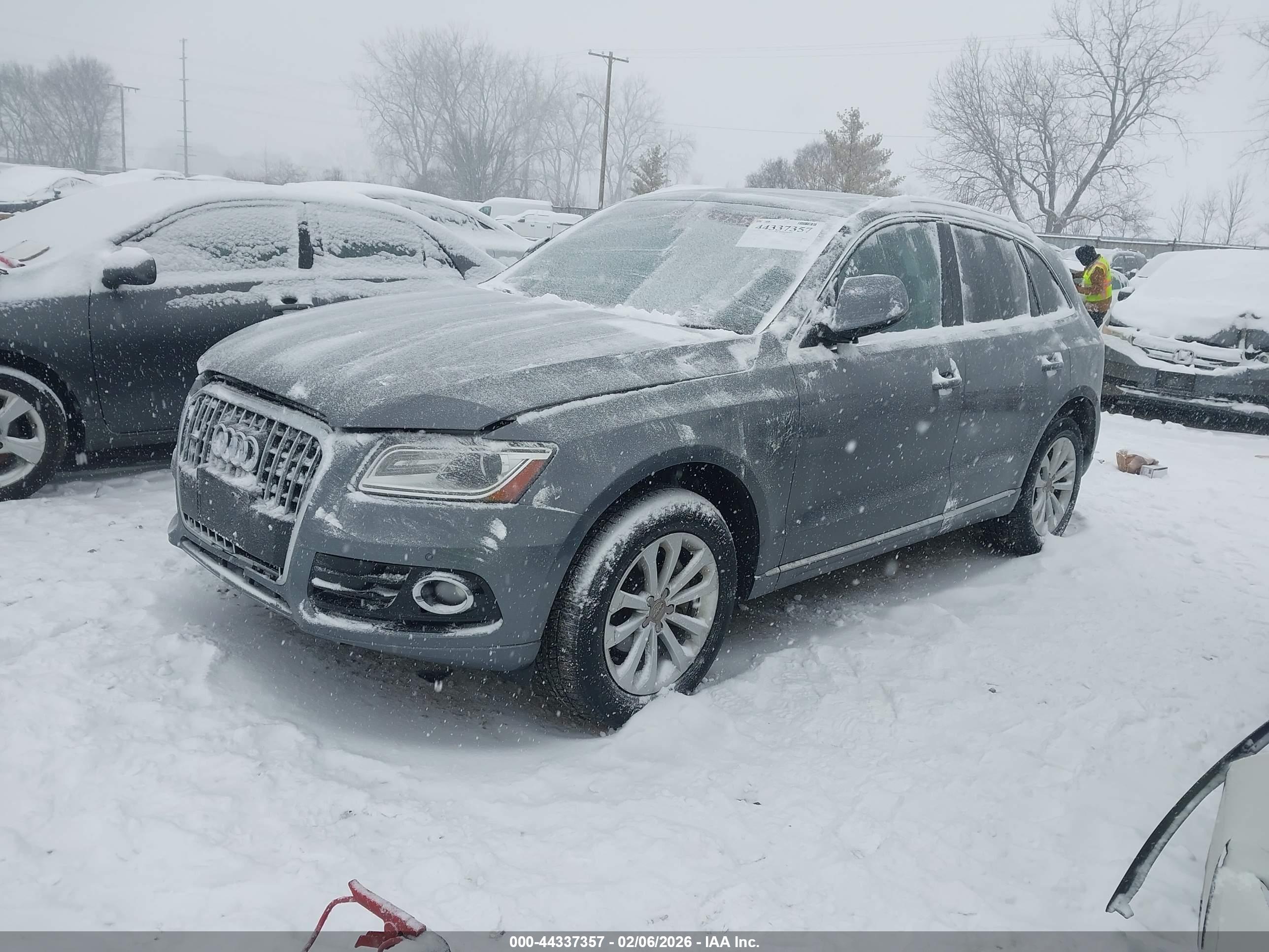 AUDI Q5 image 2