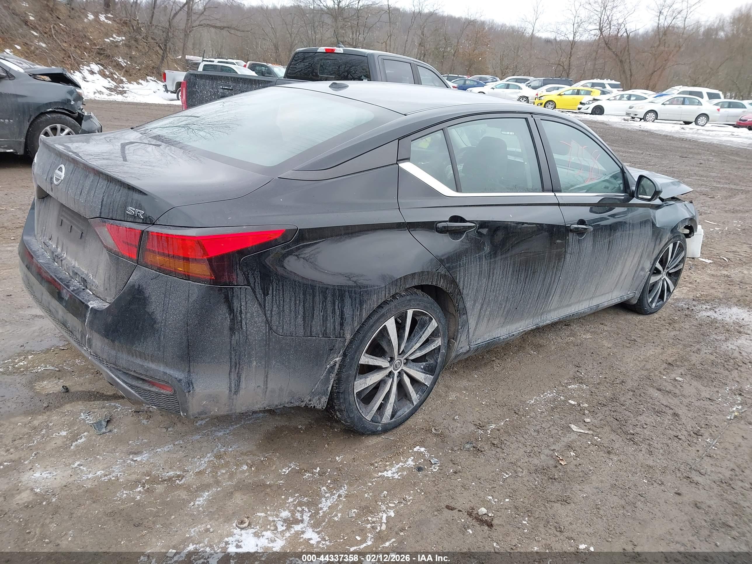 NISSAN ALTIMA image 4