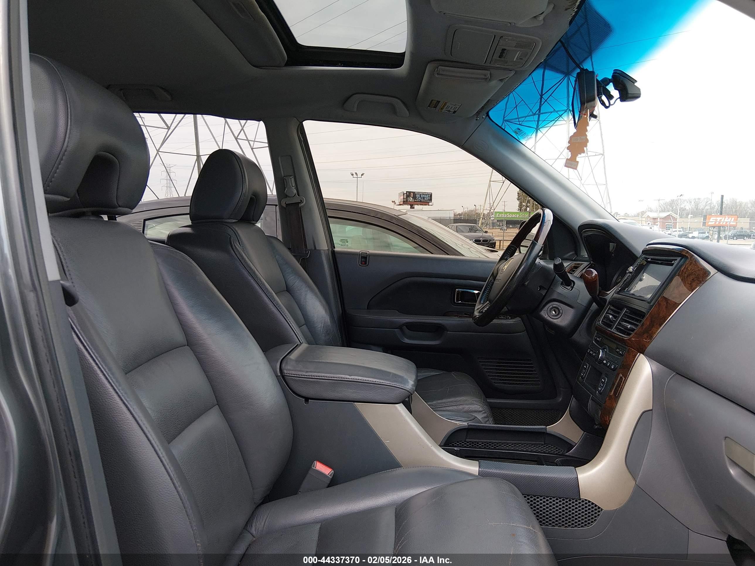 HONDA PILOT image 5