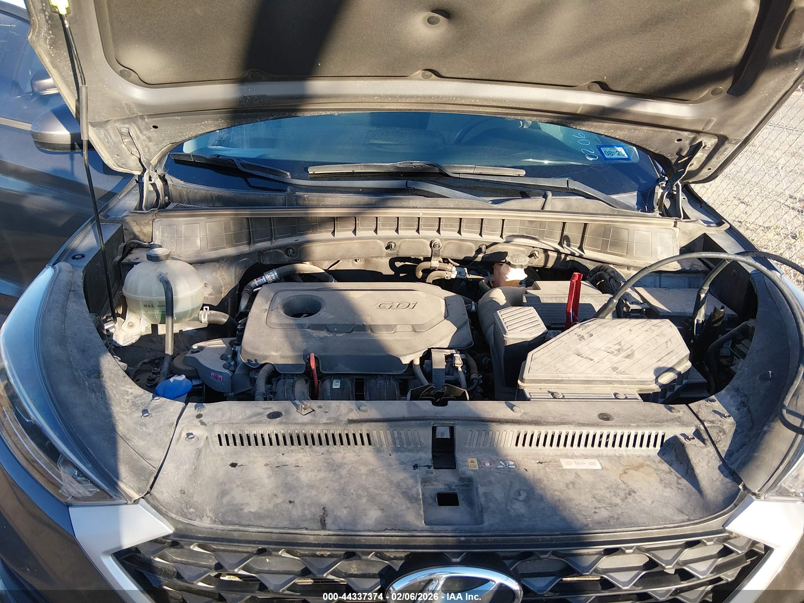 HYUNDAI TUCSON image 10
