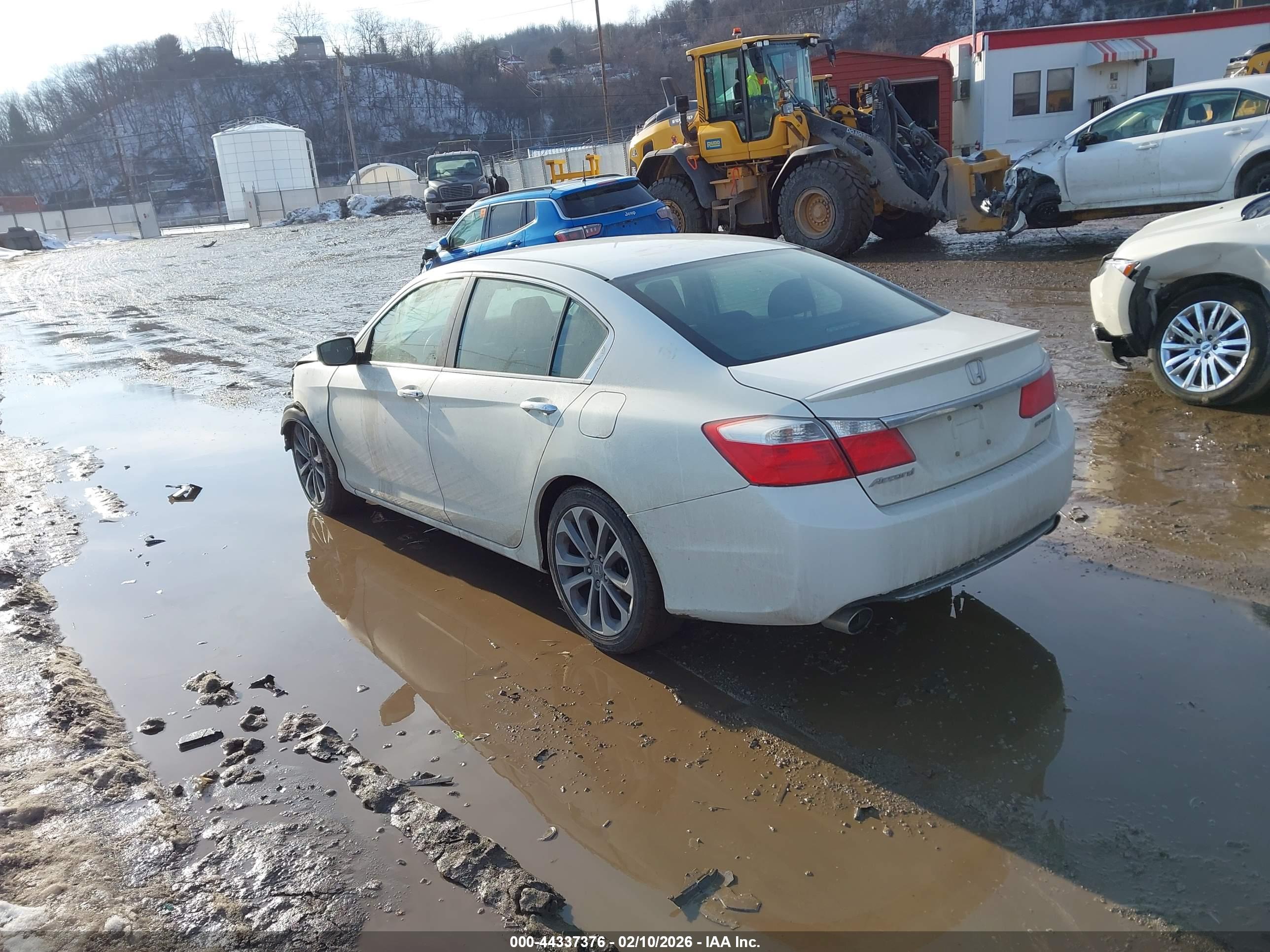 HONDA ACCORD image 3