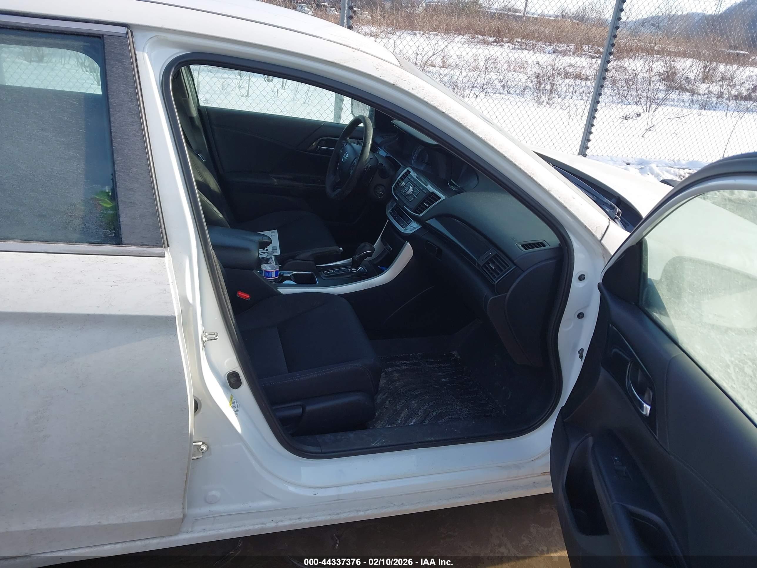 HONDA ACCORD image 5