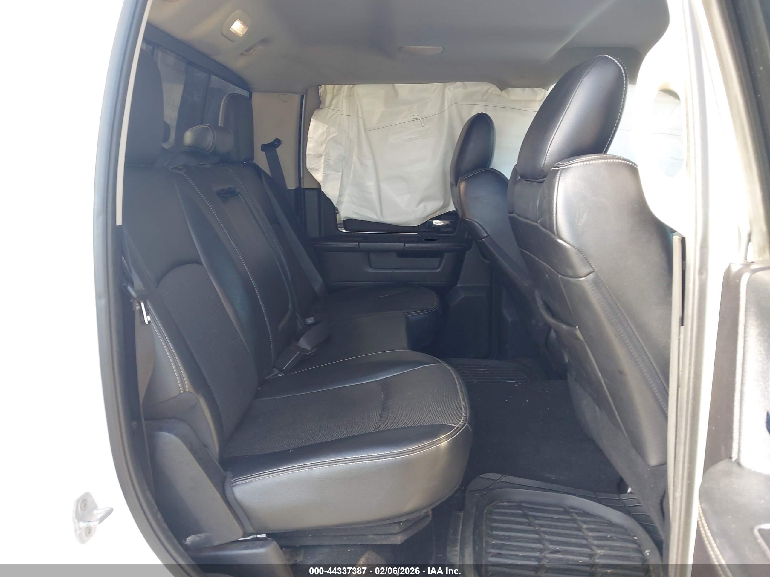 RAM 1500 image 8