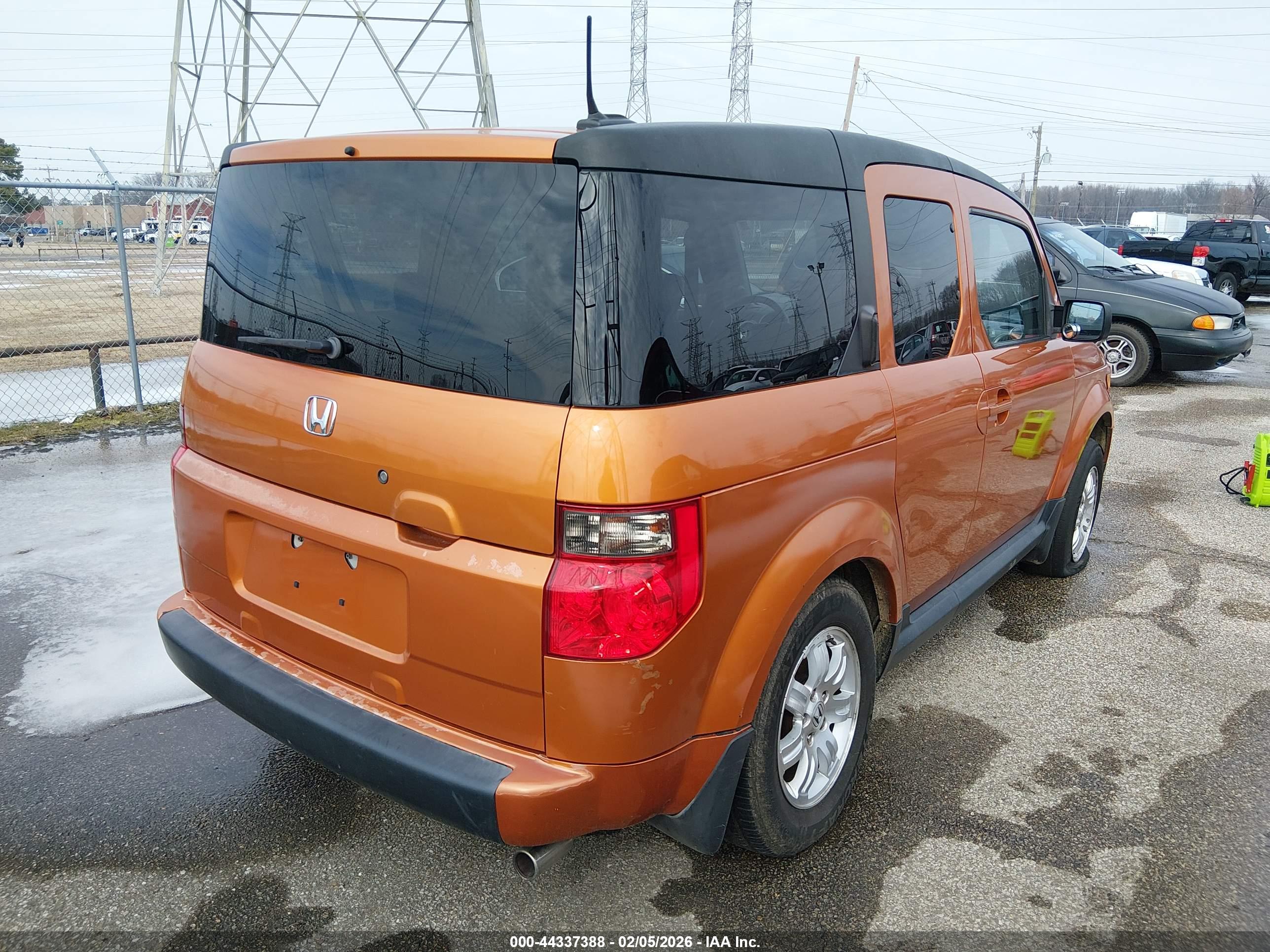 HONDA ELEMENT image 4