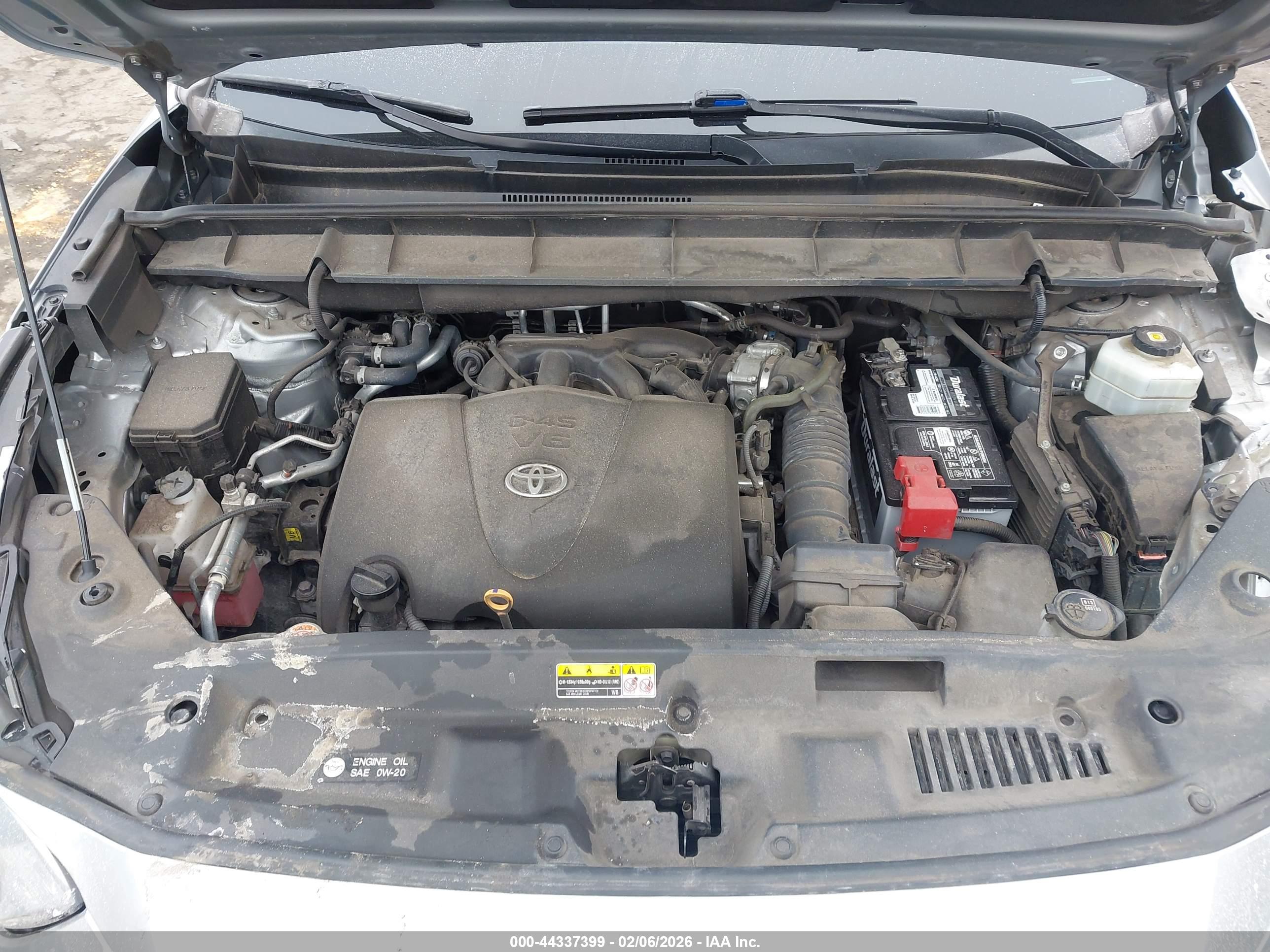 TOYOTA HIGHLANDER image 10