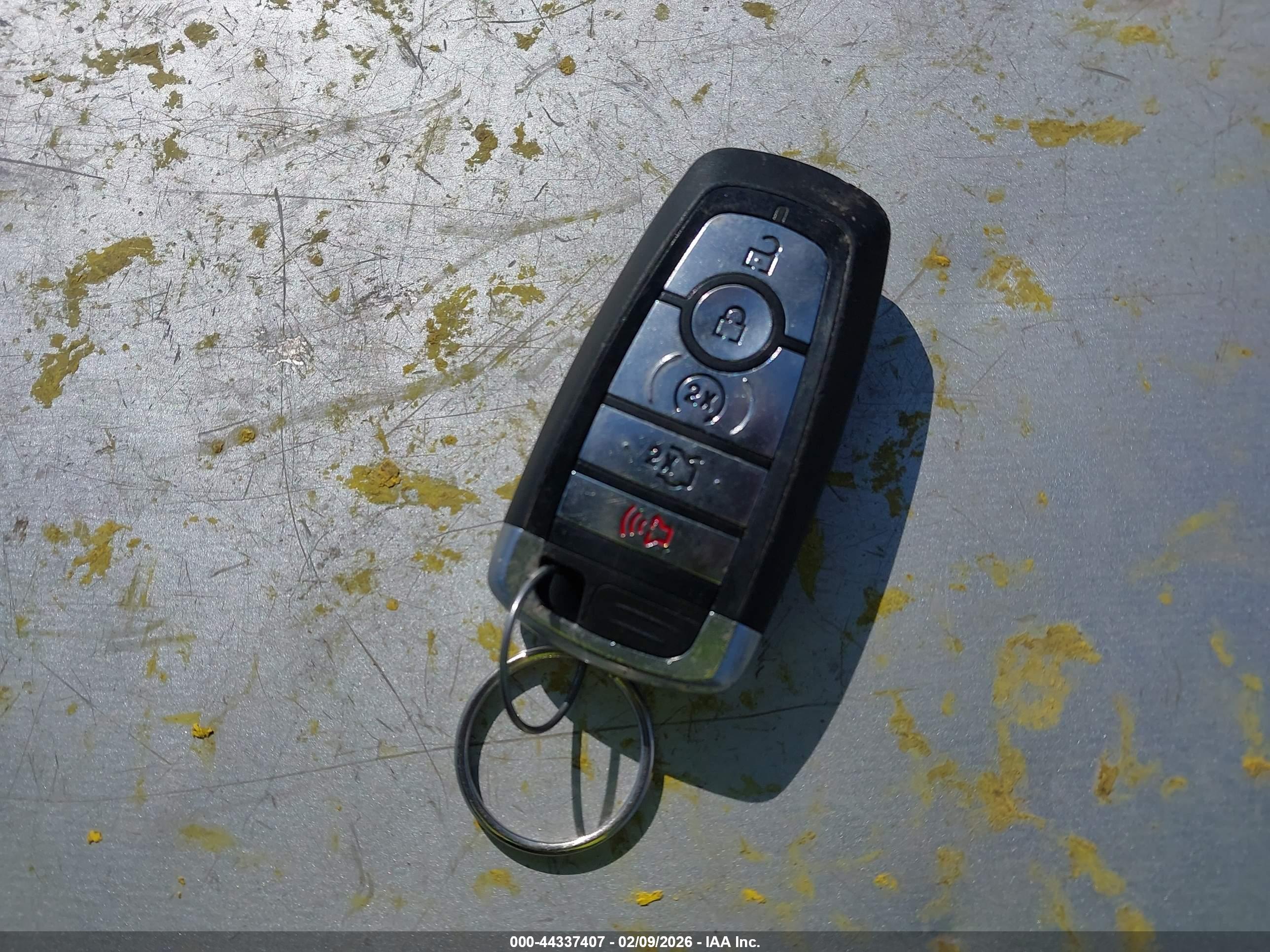 FORD FUSION image 11