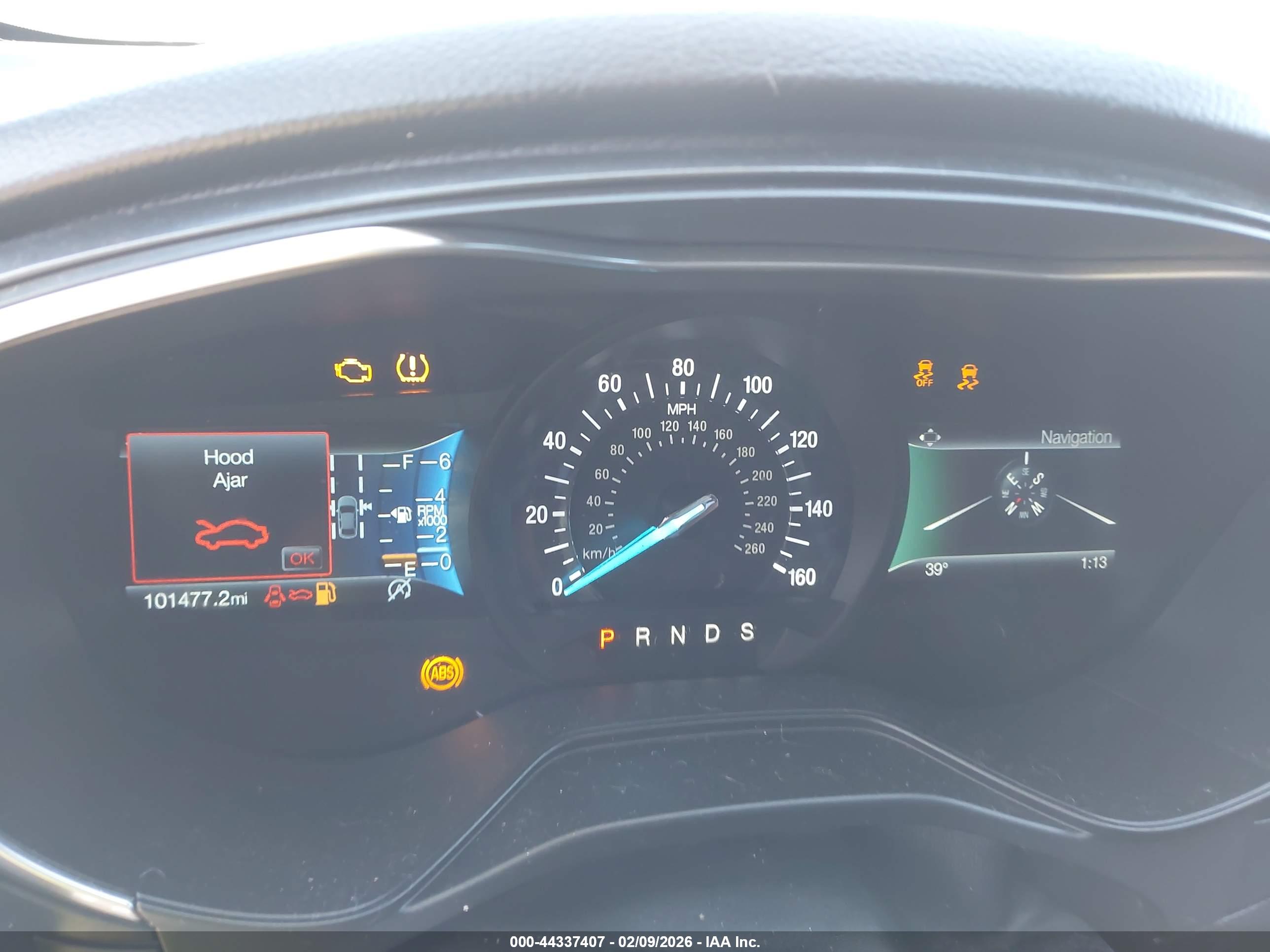 FORD FUSION image 7