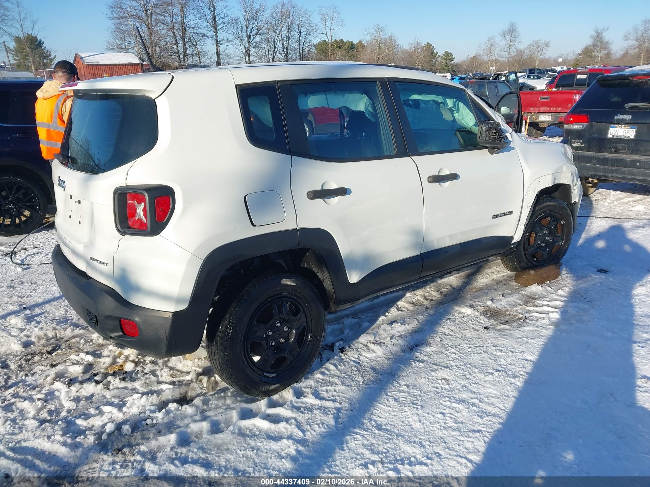 JEEP RENEGADE image 4