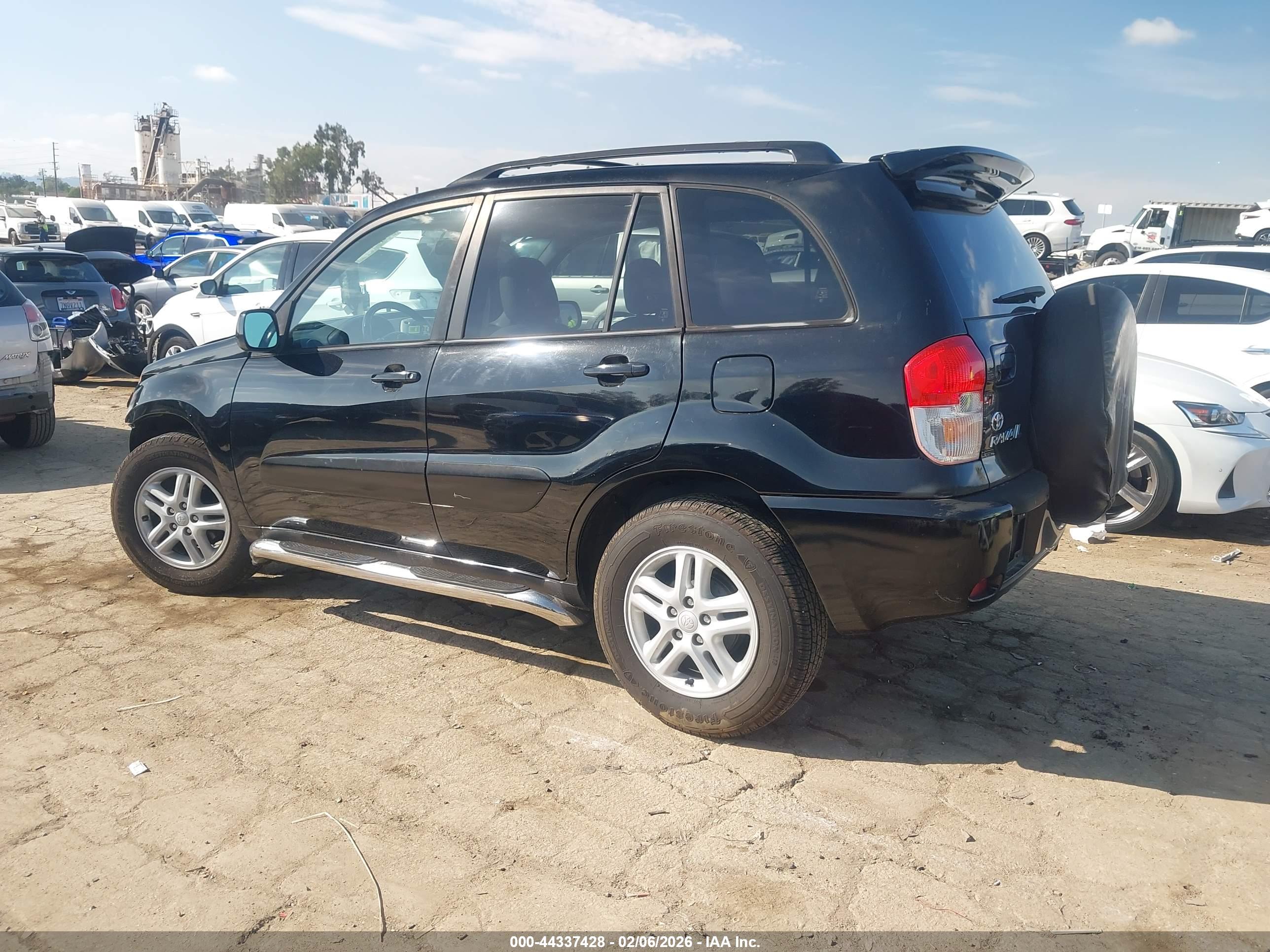 TOYOTA RAV4 image 3