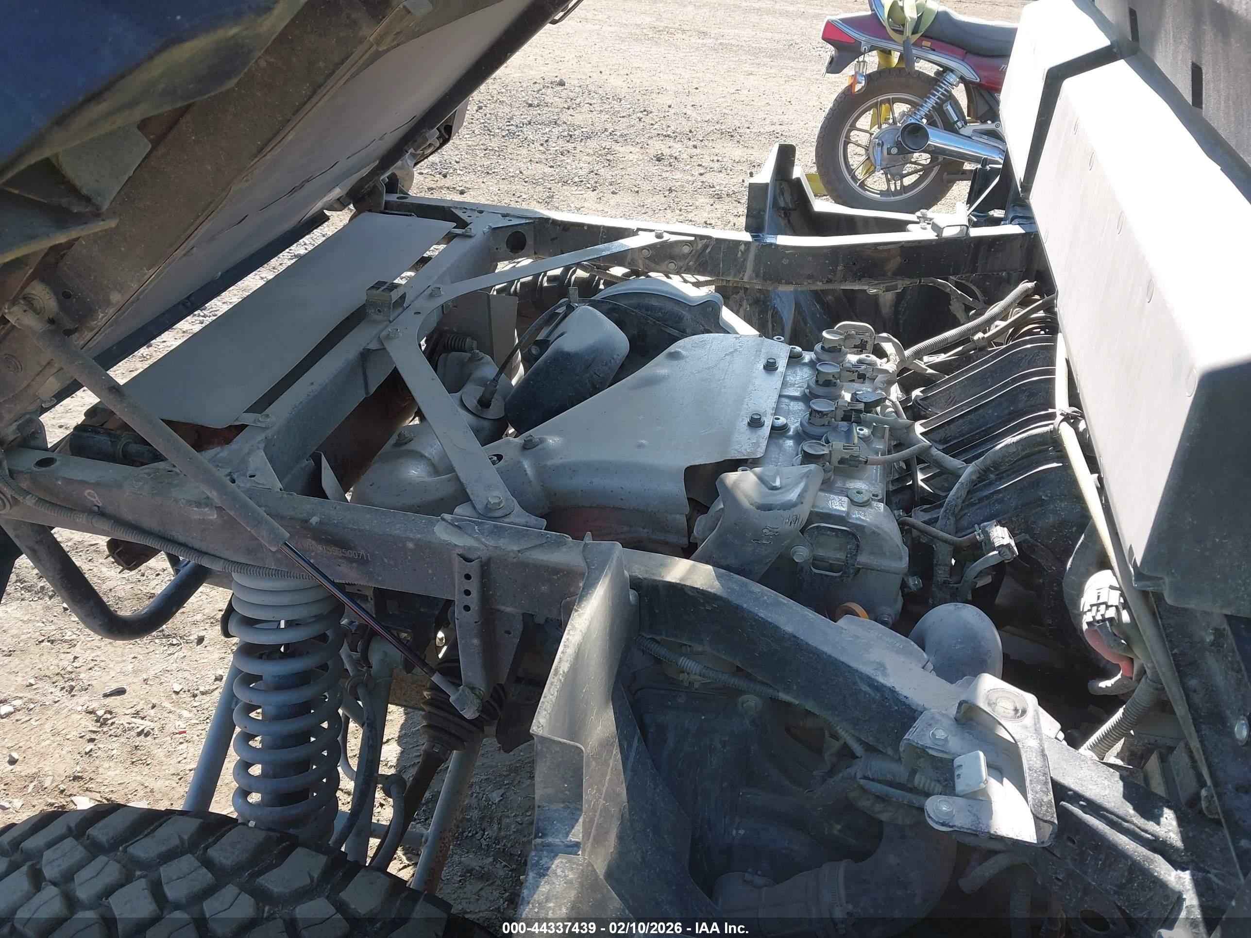 KAWASAKI KWT1000 image 8