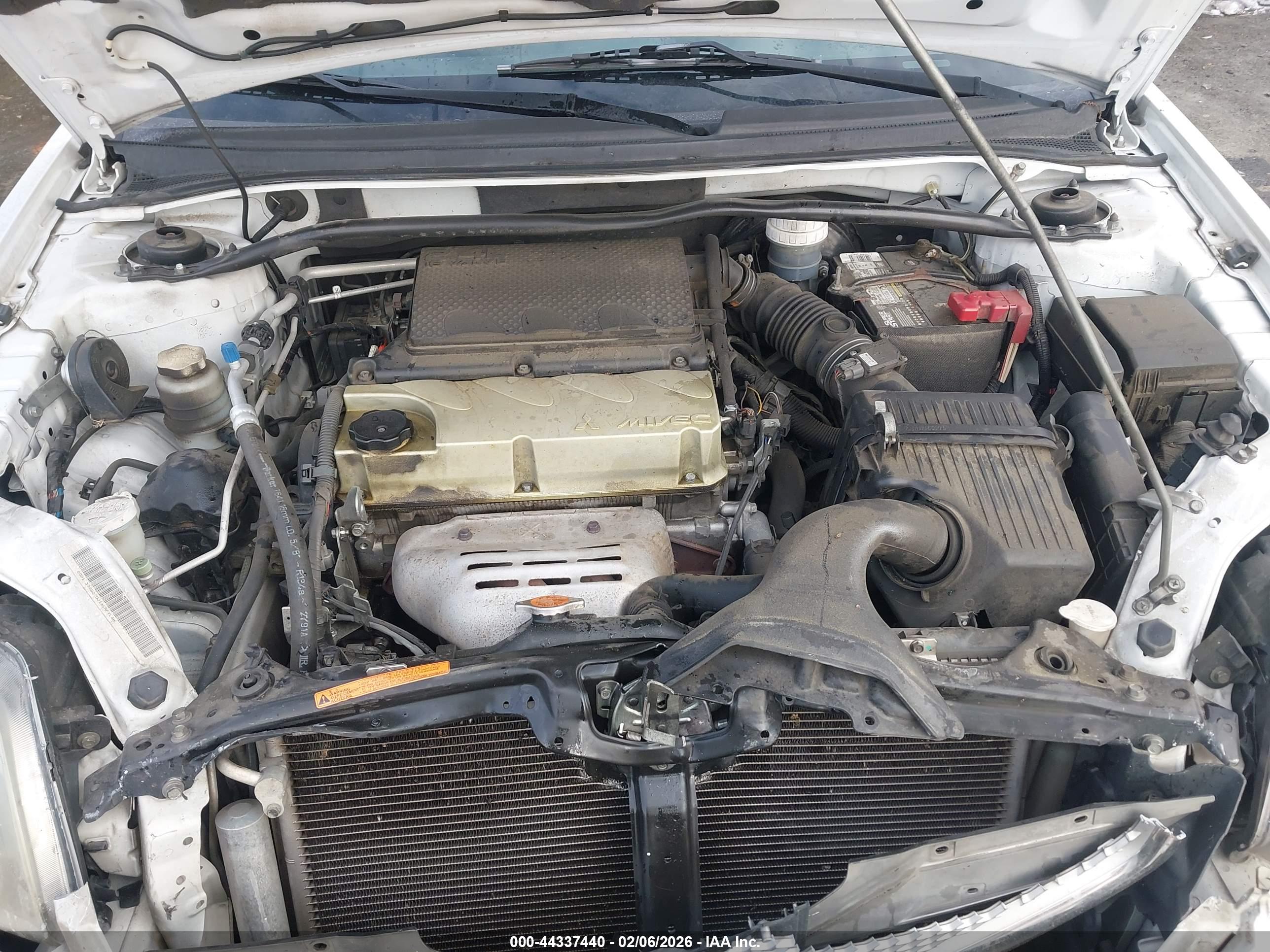 MITSUBISHI GALANT image 10