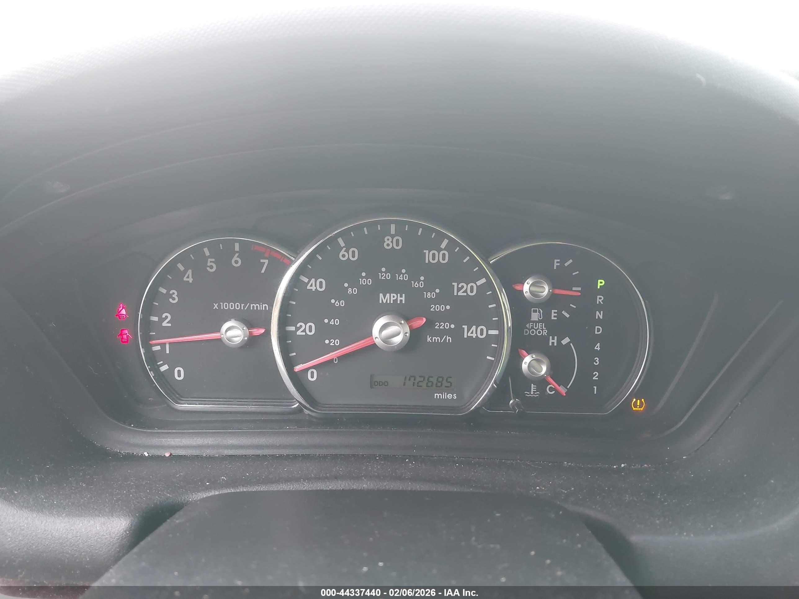 MITSUBISHI GALANT image 7