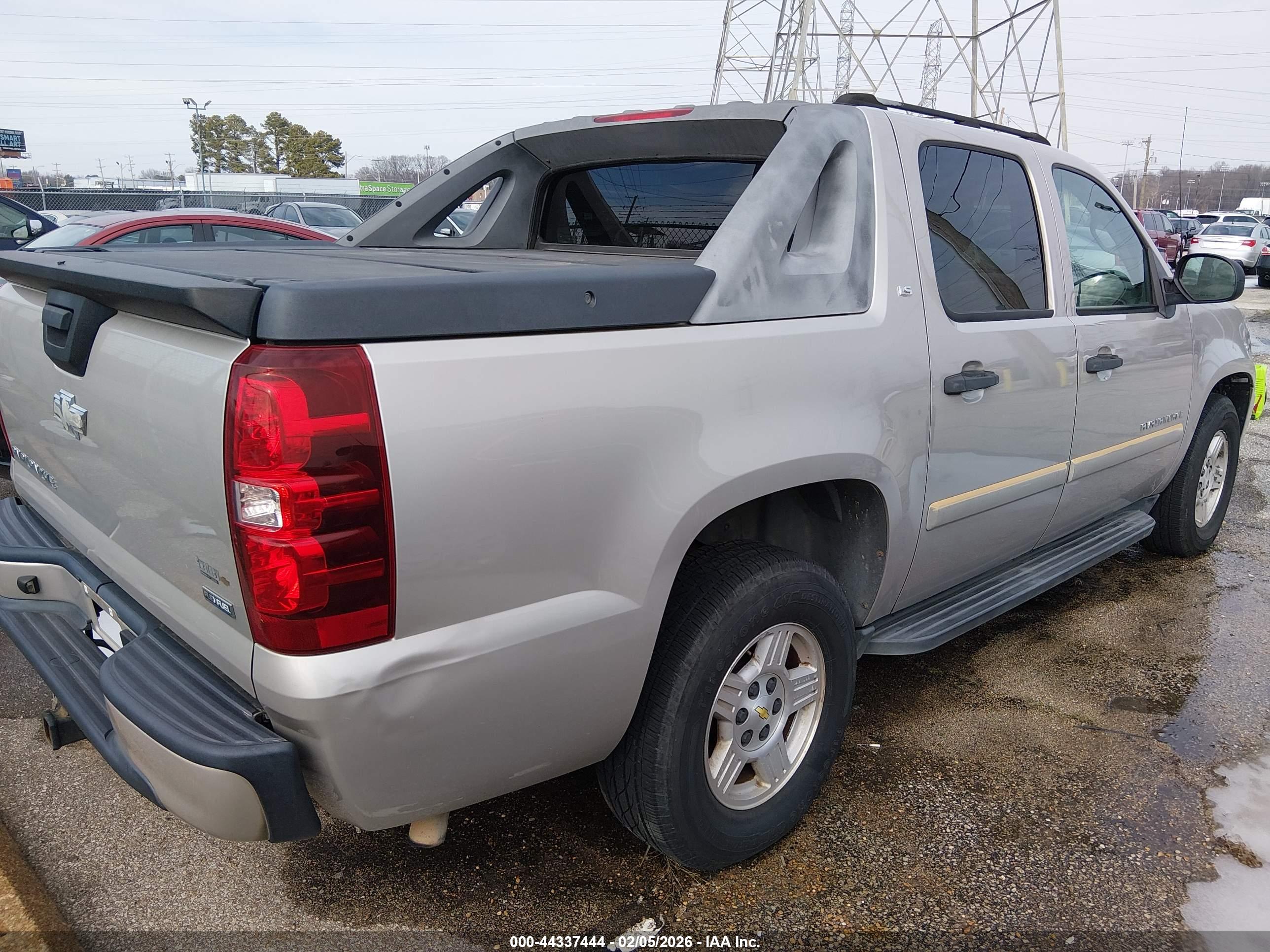 CHEVROLET AVALANCHE image 4