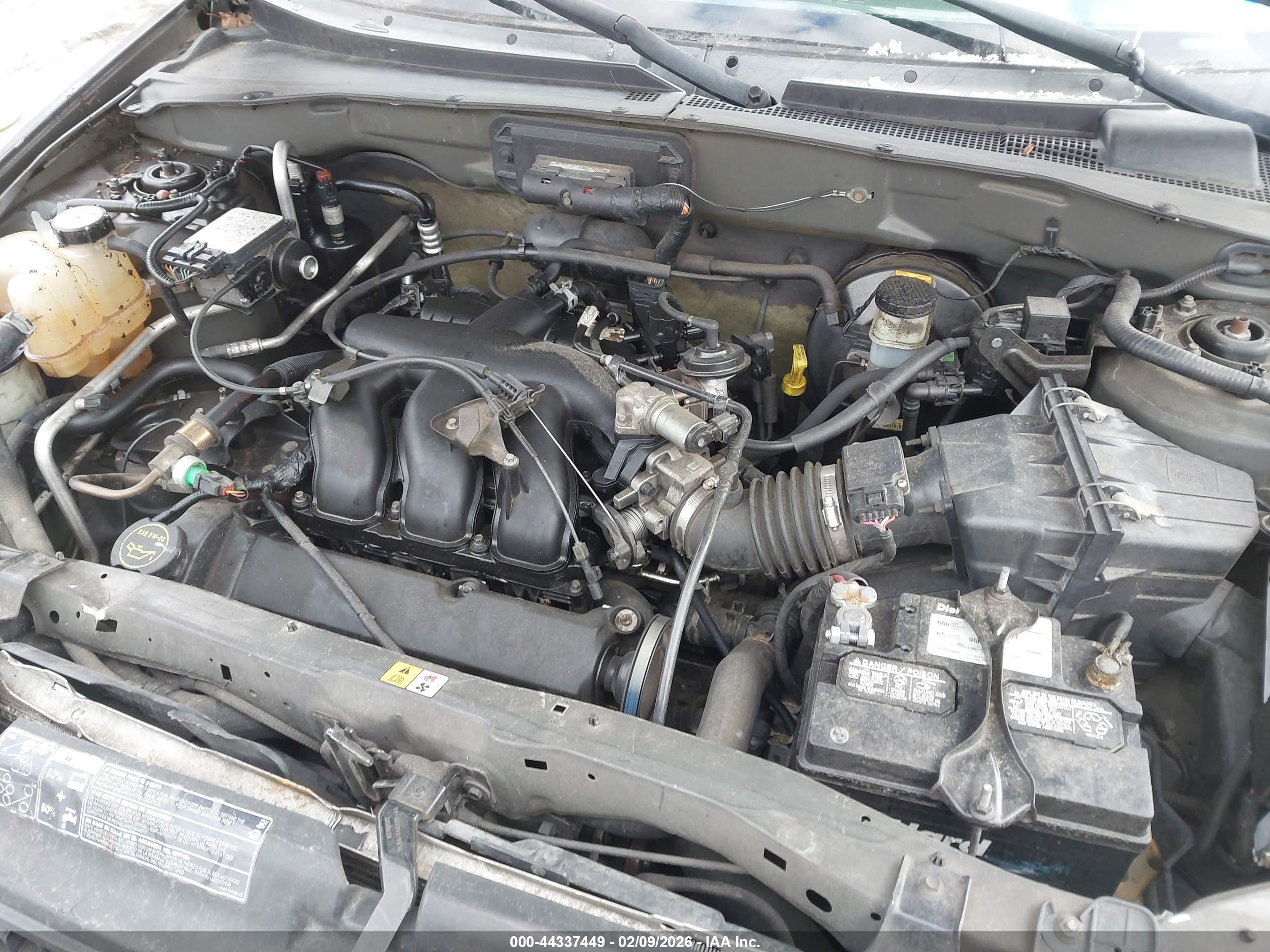 FORD ESCAPE image 10