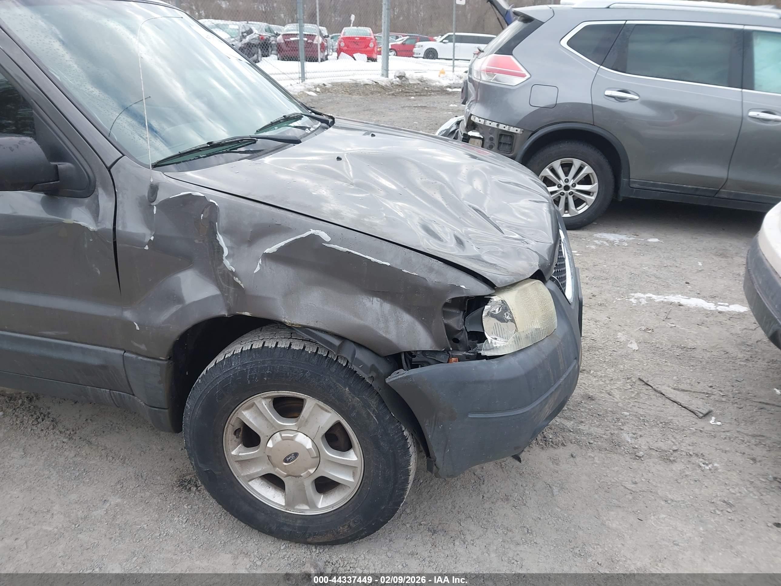 FORD ESCAPE image 6