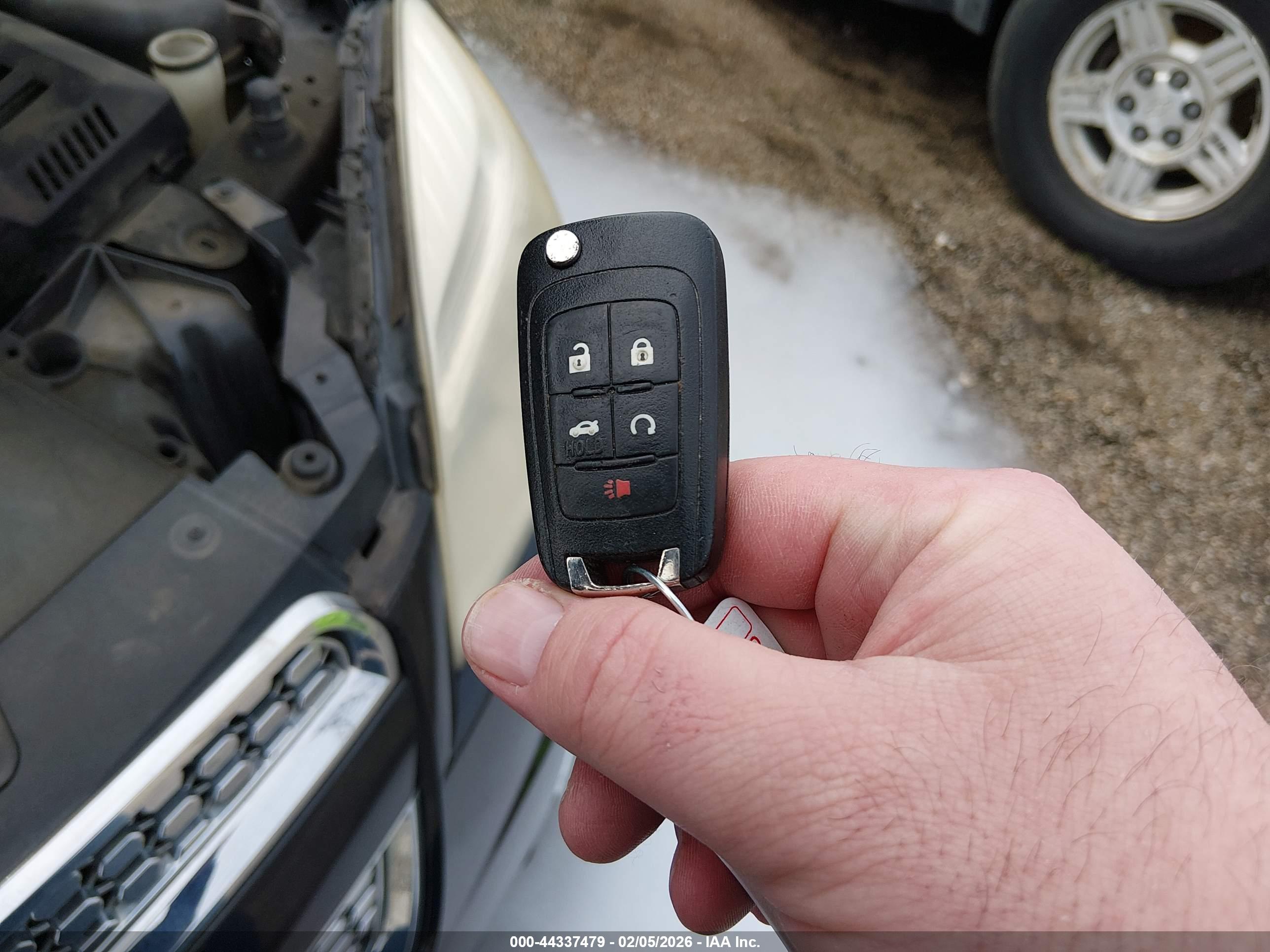 CHEVROLET EQUINOX image 11