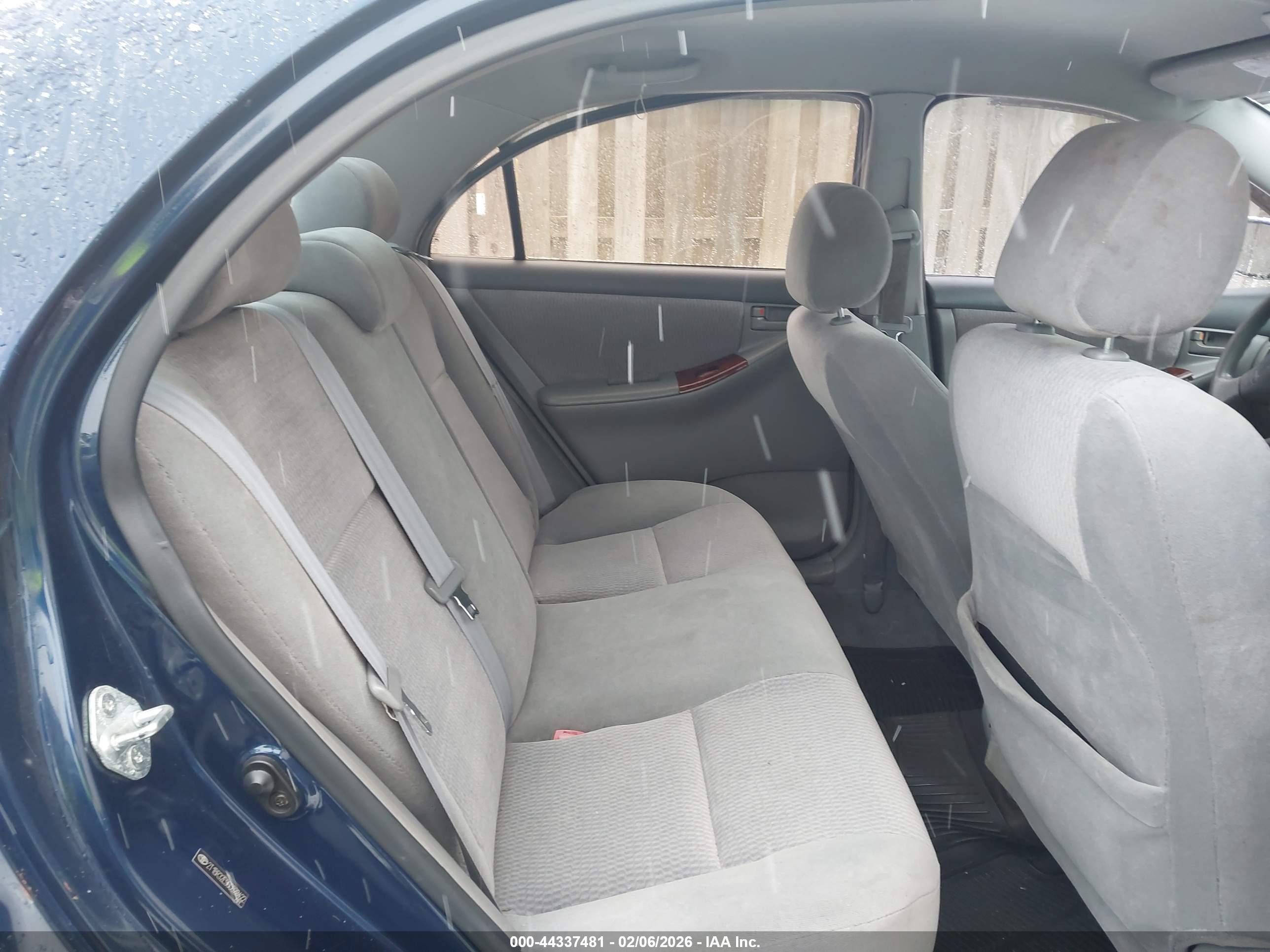 TOYOTA COROLLA image 8