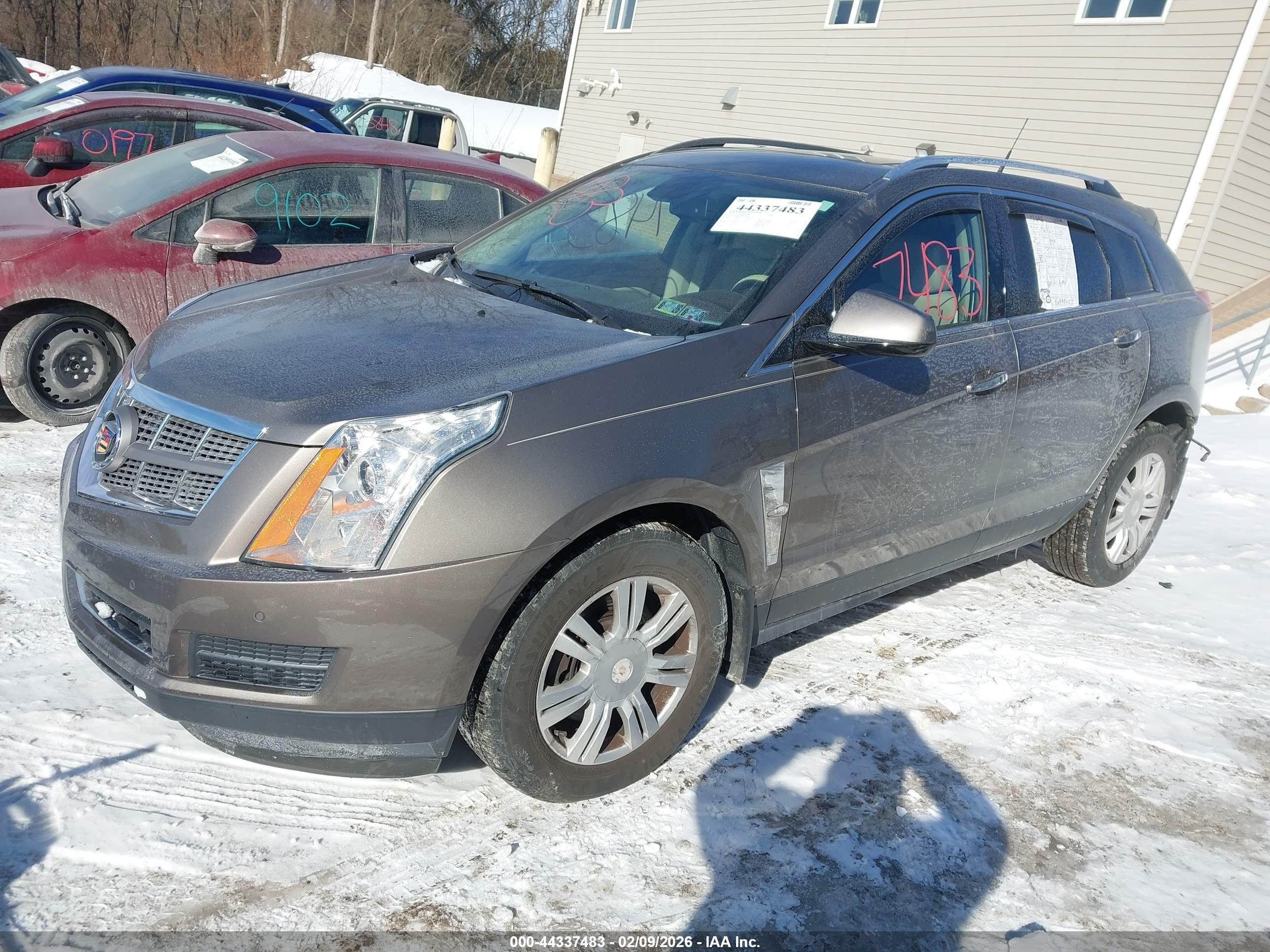 CADILLAC SRX image 2